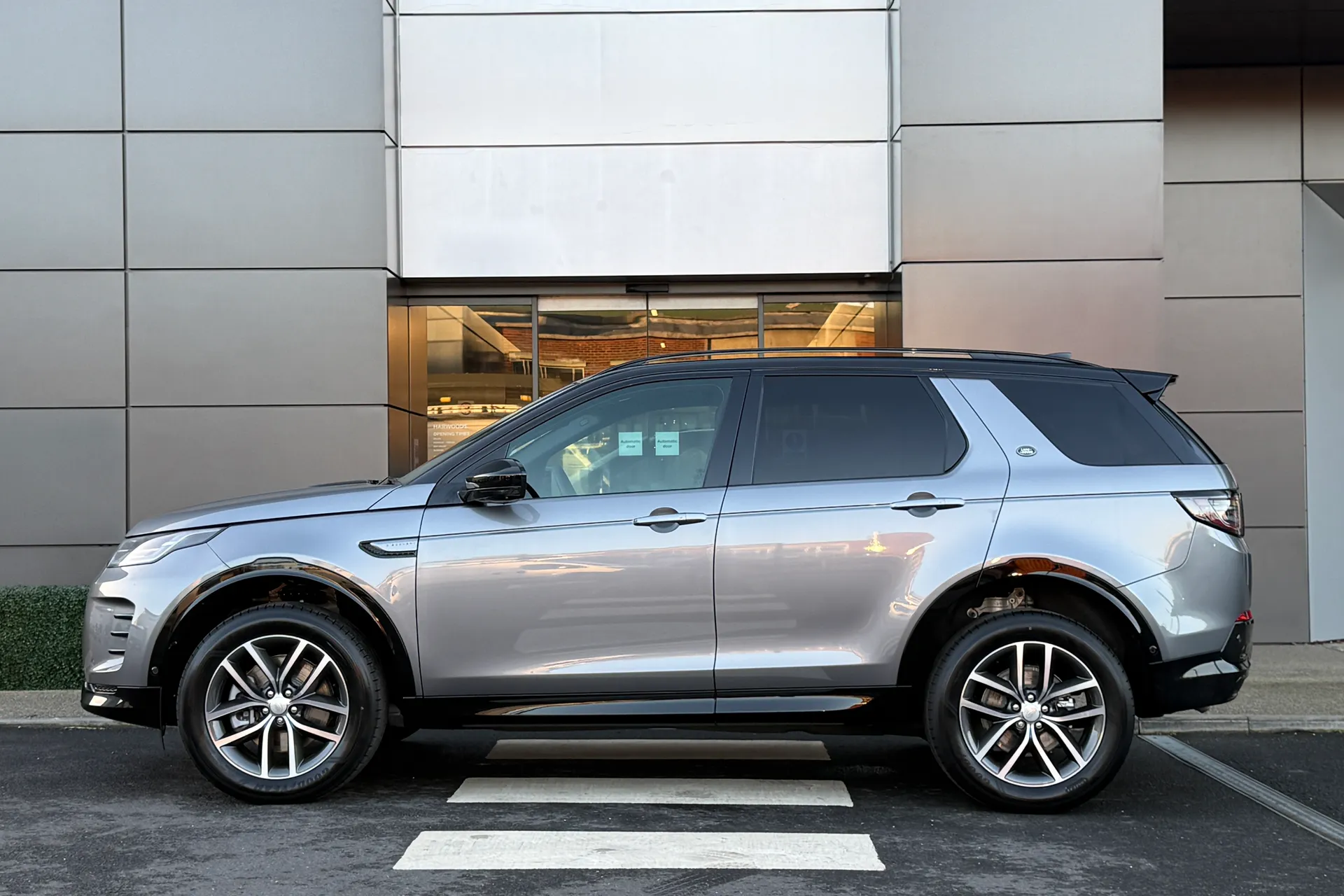 LAND ROVER DISCOVERY SPORT thumbnail image number 6