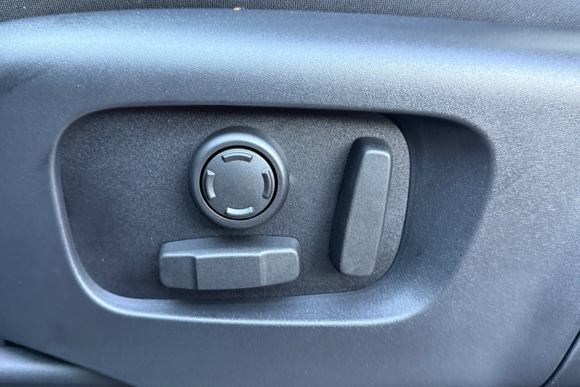 LAND ROVER DISCOVERY SPORT thumbnail image number 46