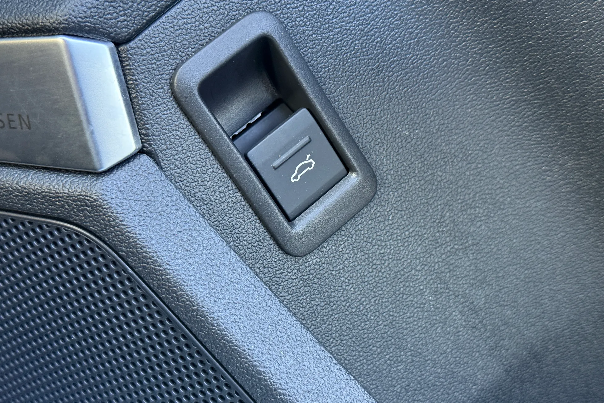 Audi RS3 thumbnail image number 26