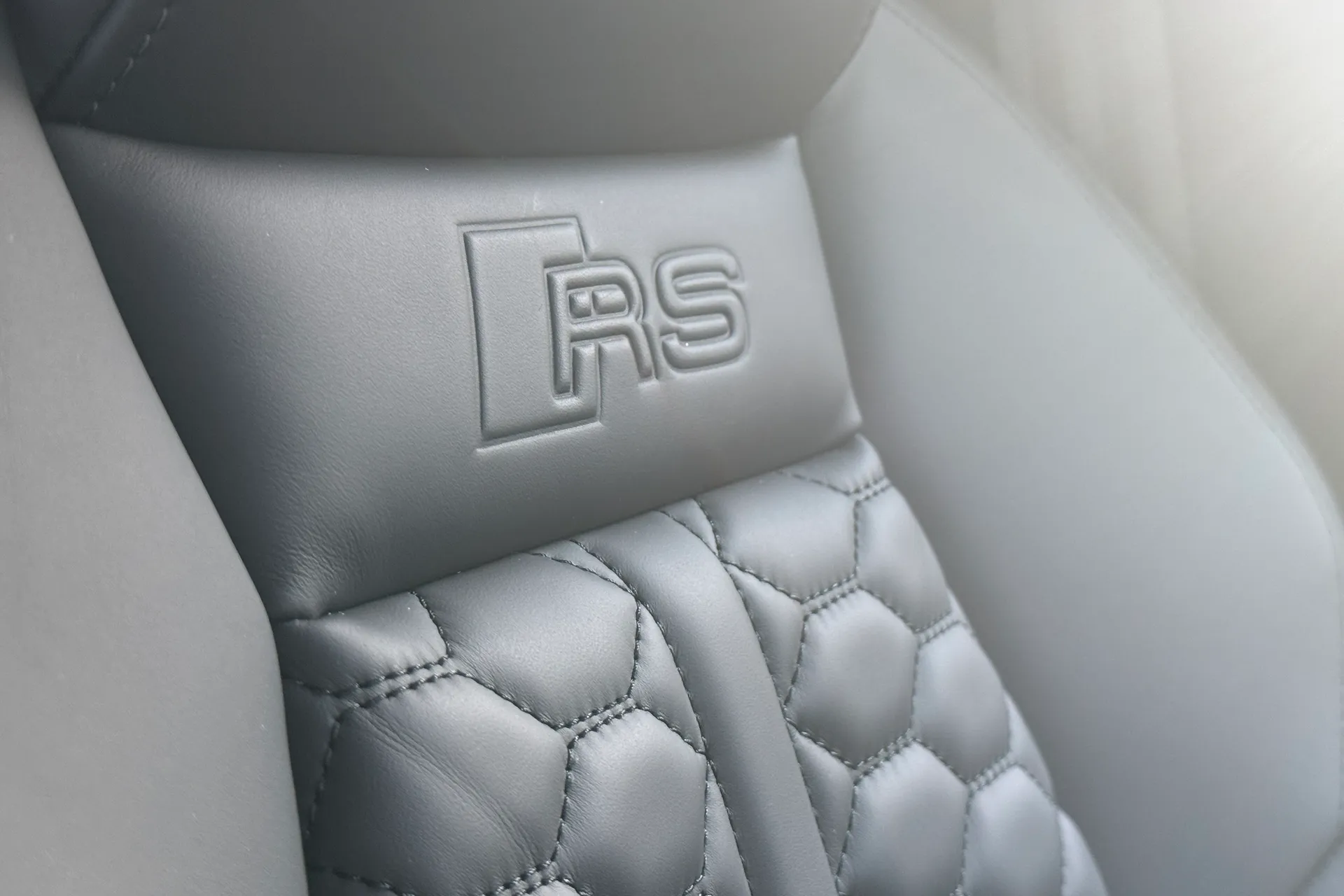 Audi RS3 thumbnail image number 22