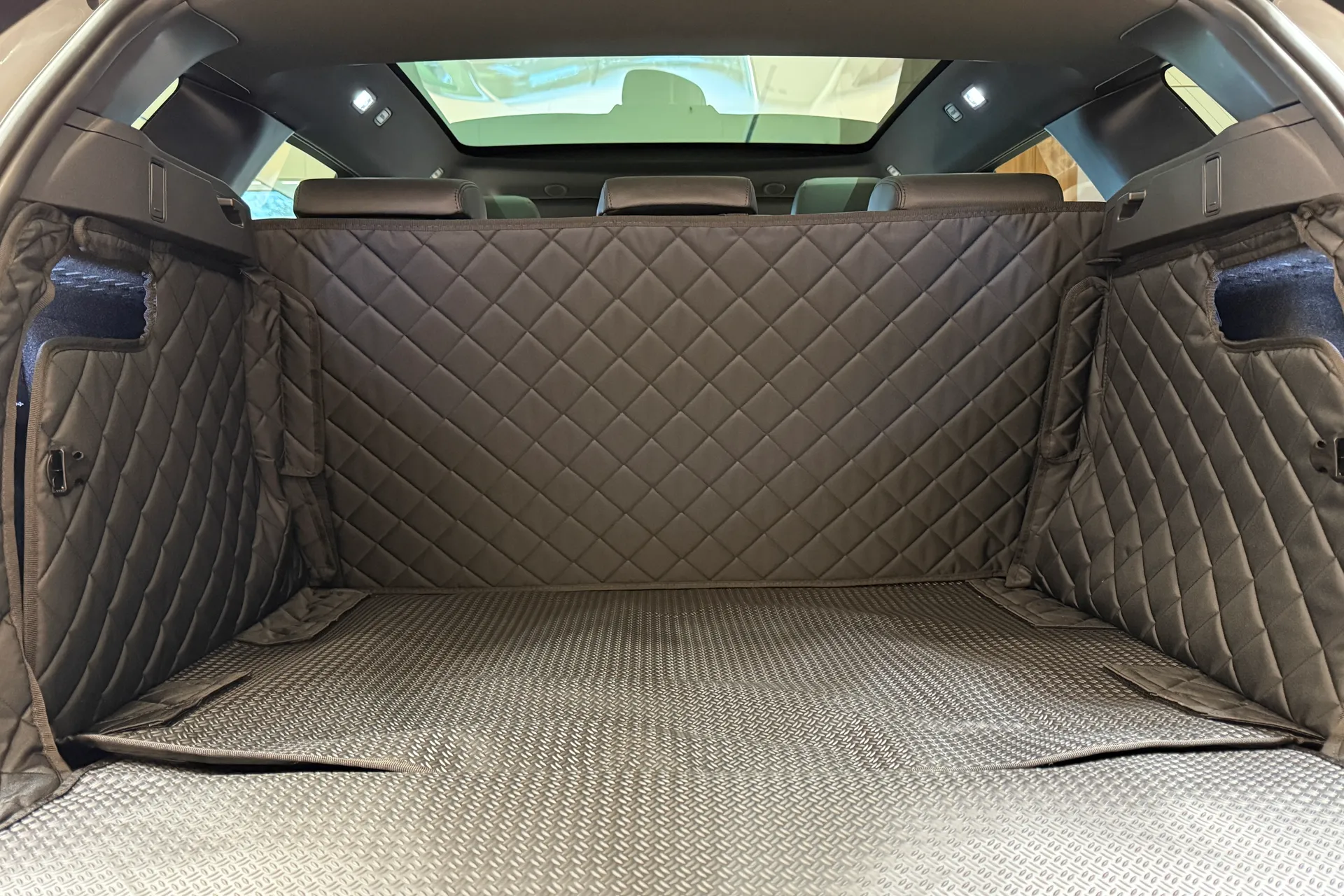 LAND ROVER RANGE ROVER EVOQUE thumbnail image number 18