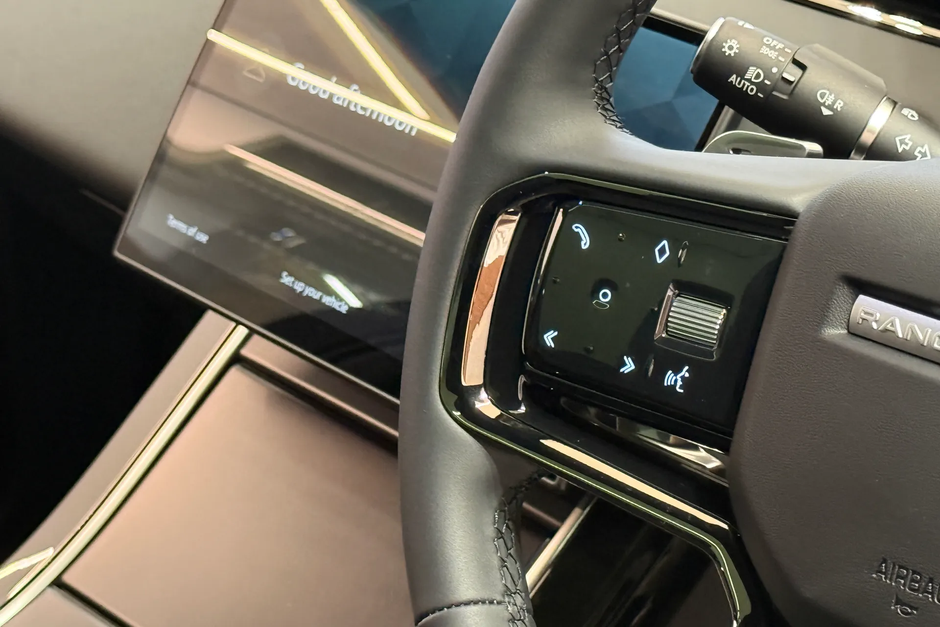 LAND ROVER RANGE ROVER EVOQUE thumbnail image number 29