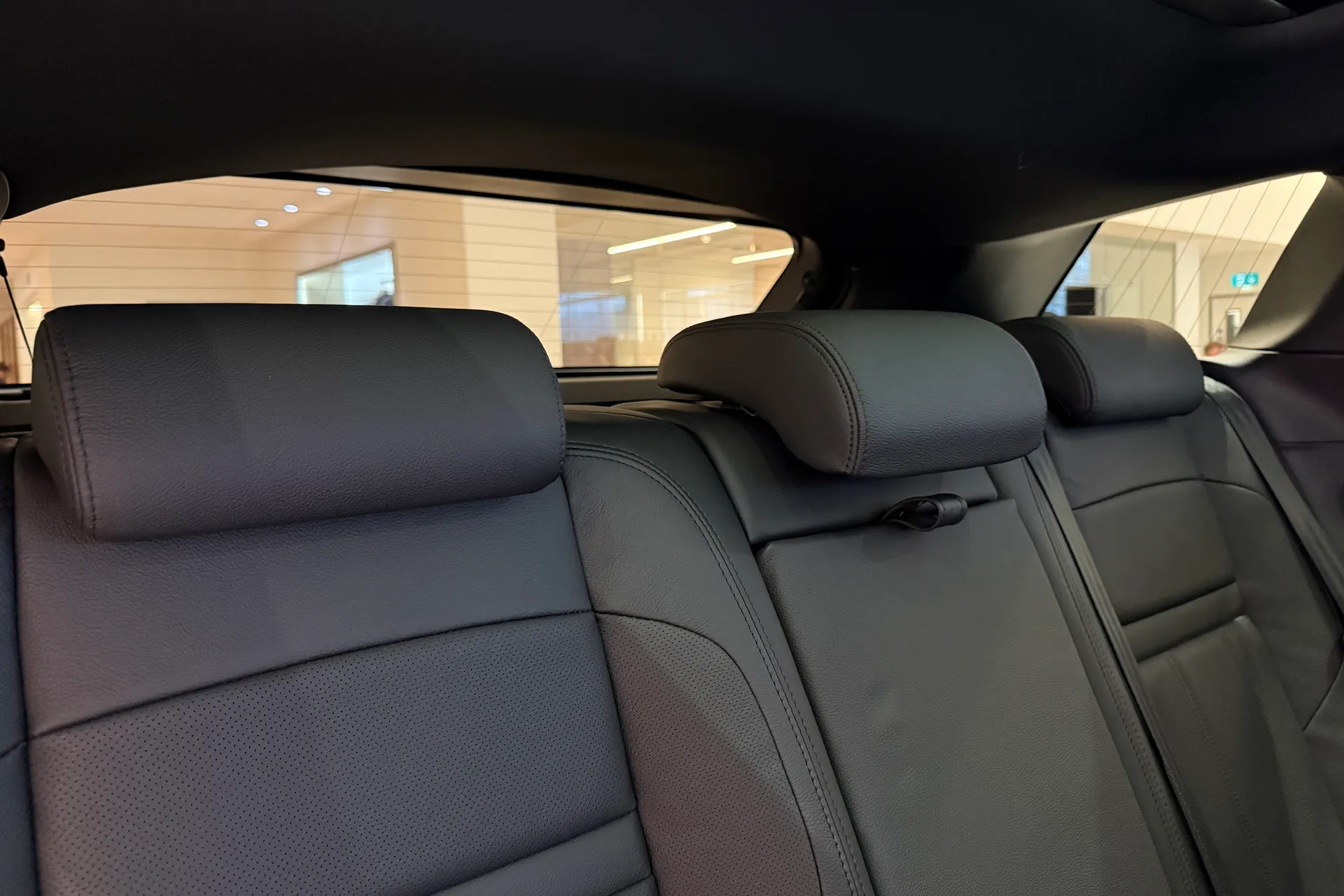 LAND ROVER RANGE ROVER EVOQUE thumbnail image number 21