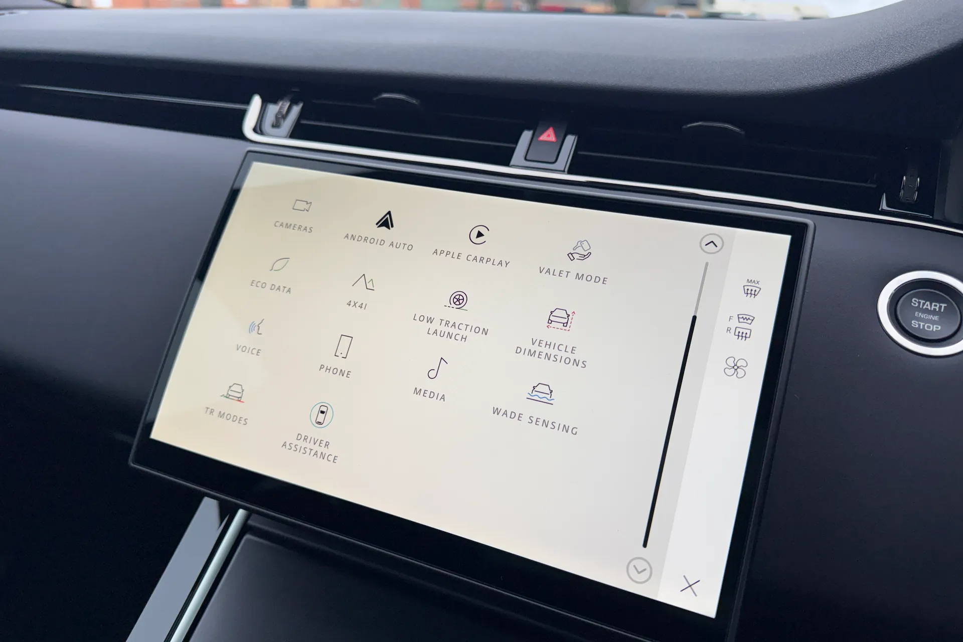 LAND ROVER RANGE ROVER EVOQUE thumbnail image number 46