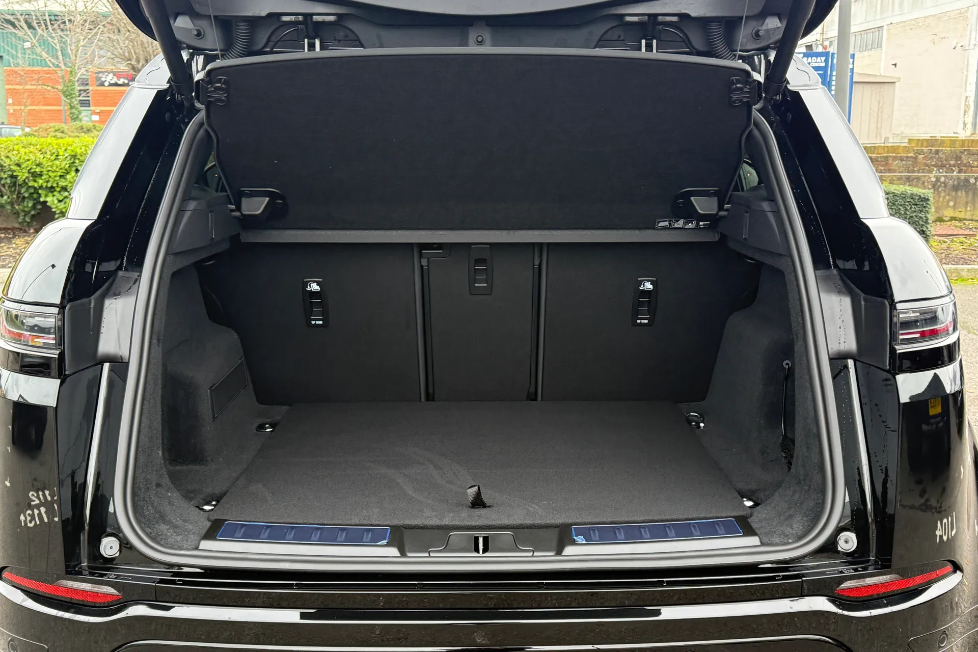 LAND ROVER RANGE ROVER EVOQUE thumbnail image number 25