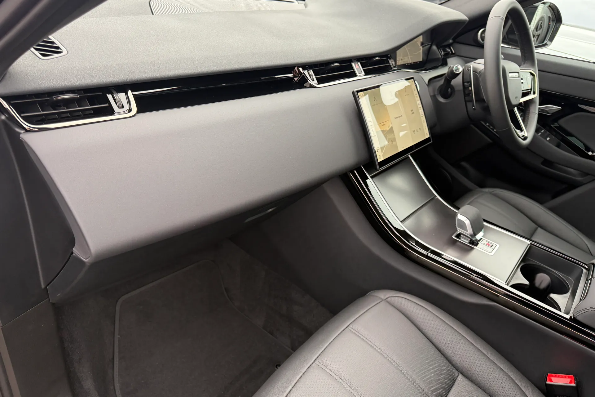 LAND ROVER RANGE ROVER EVOQUE thumbnail image number 37