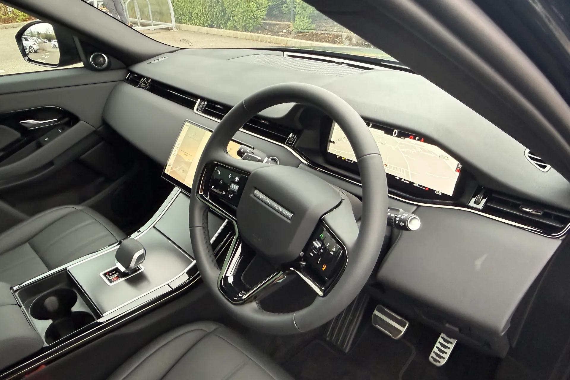 LAND ROVER RANGE ROVER EVOQUE thumbnail image number 35