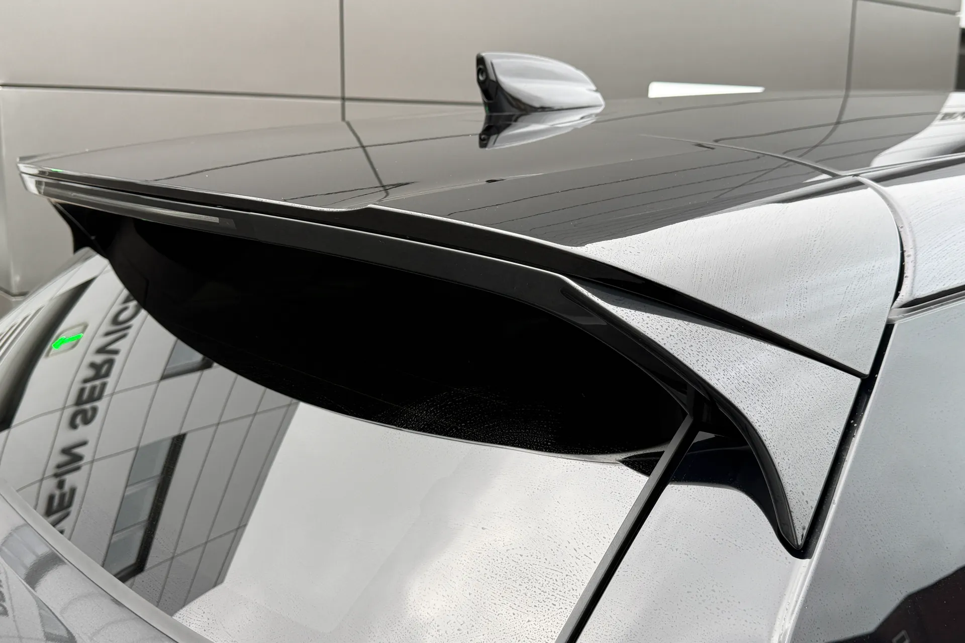 LAND ROVER RANGE ROVER EVOQUE thumbnail image number 24