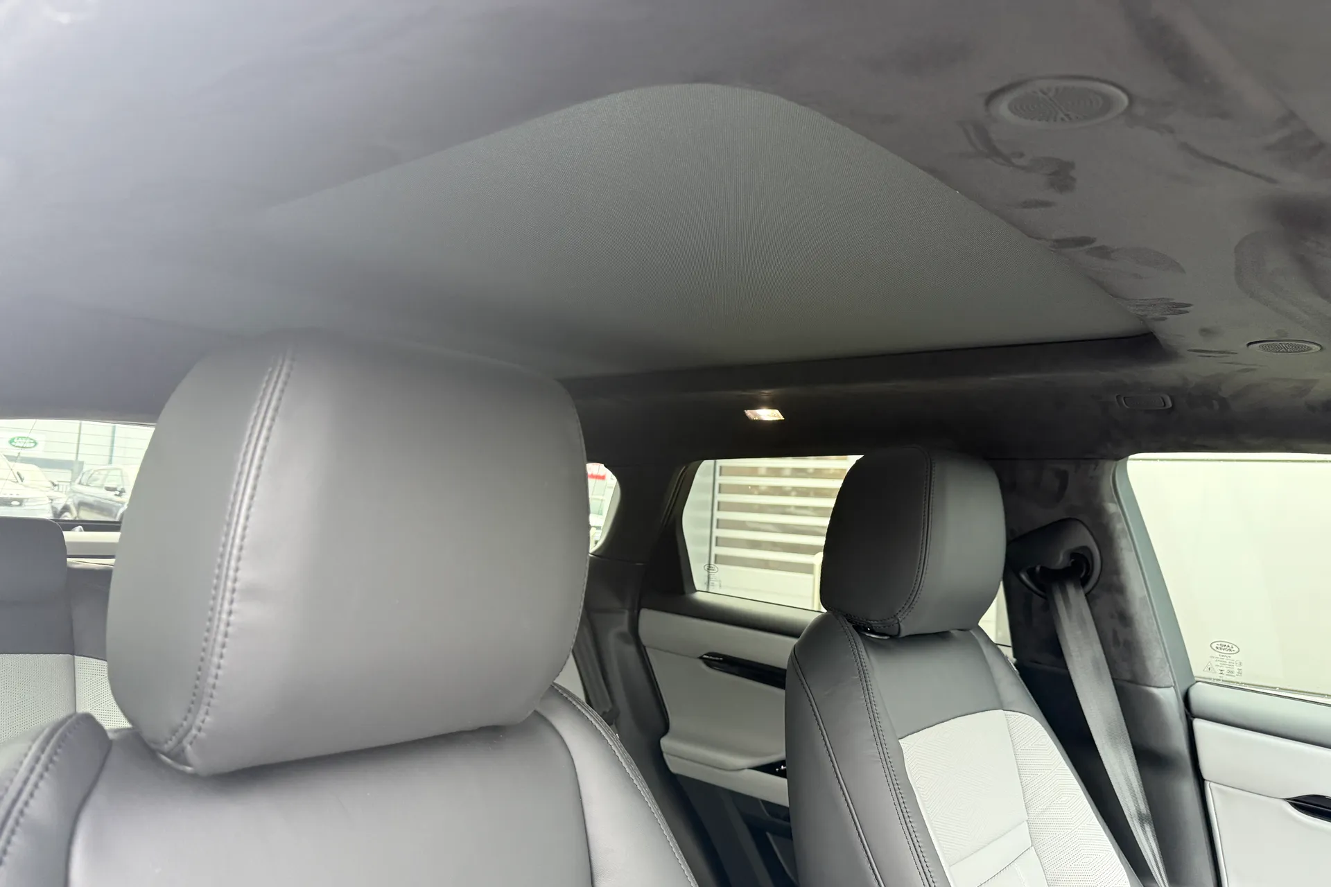 LAND ROVER RANGE ROVER EVOQUE thumbnail image number 8