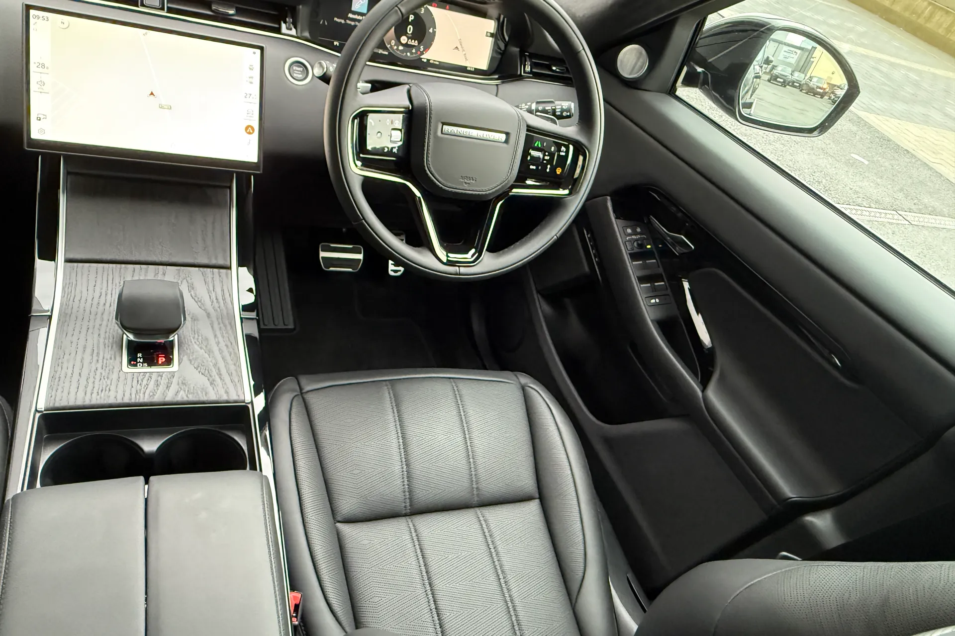 LAND ROVER RANGE ROVER EVOQUE thumbnail image number 46