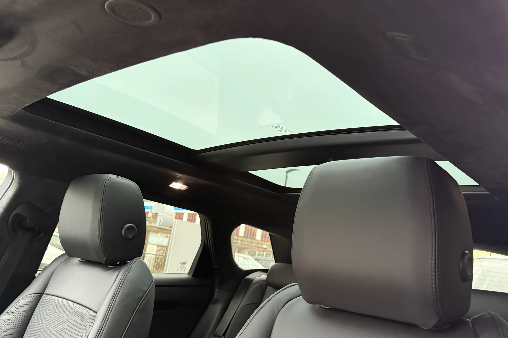 LAND ROVER RANGE ROVER EVOQUE thumbnail image number 49