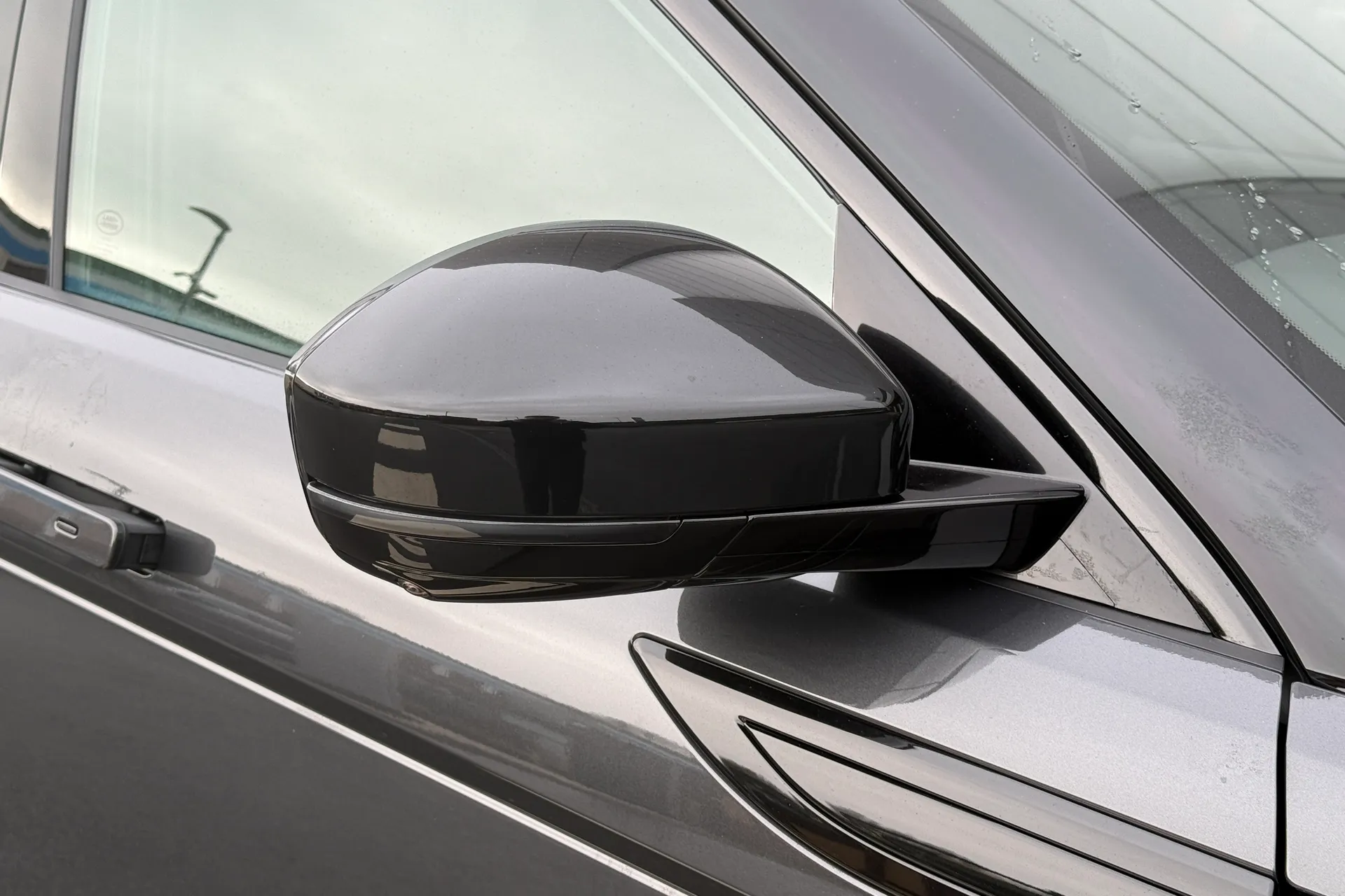 LAND ROVER RANGE ROVER EVOQUE thumbnail image number 29