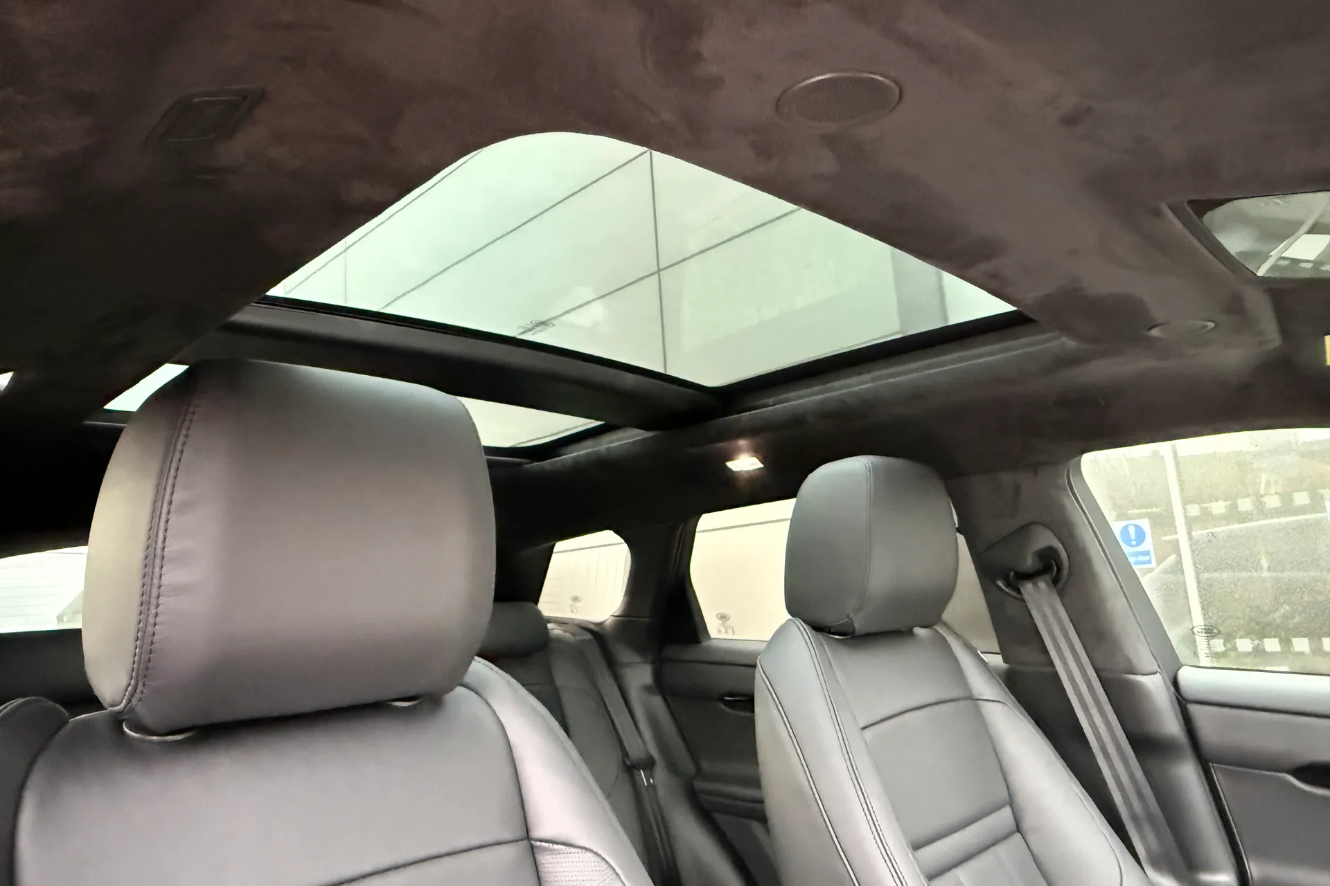 LAND ROVER RANGE ROVER EVOQUE thumbnail image number 9