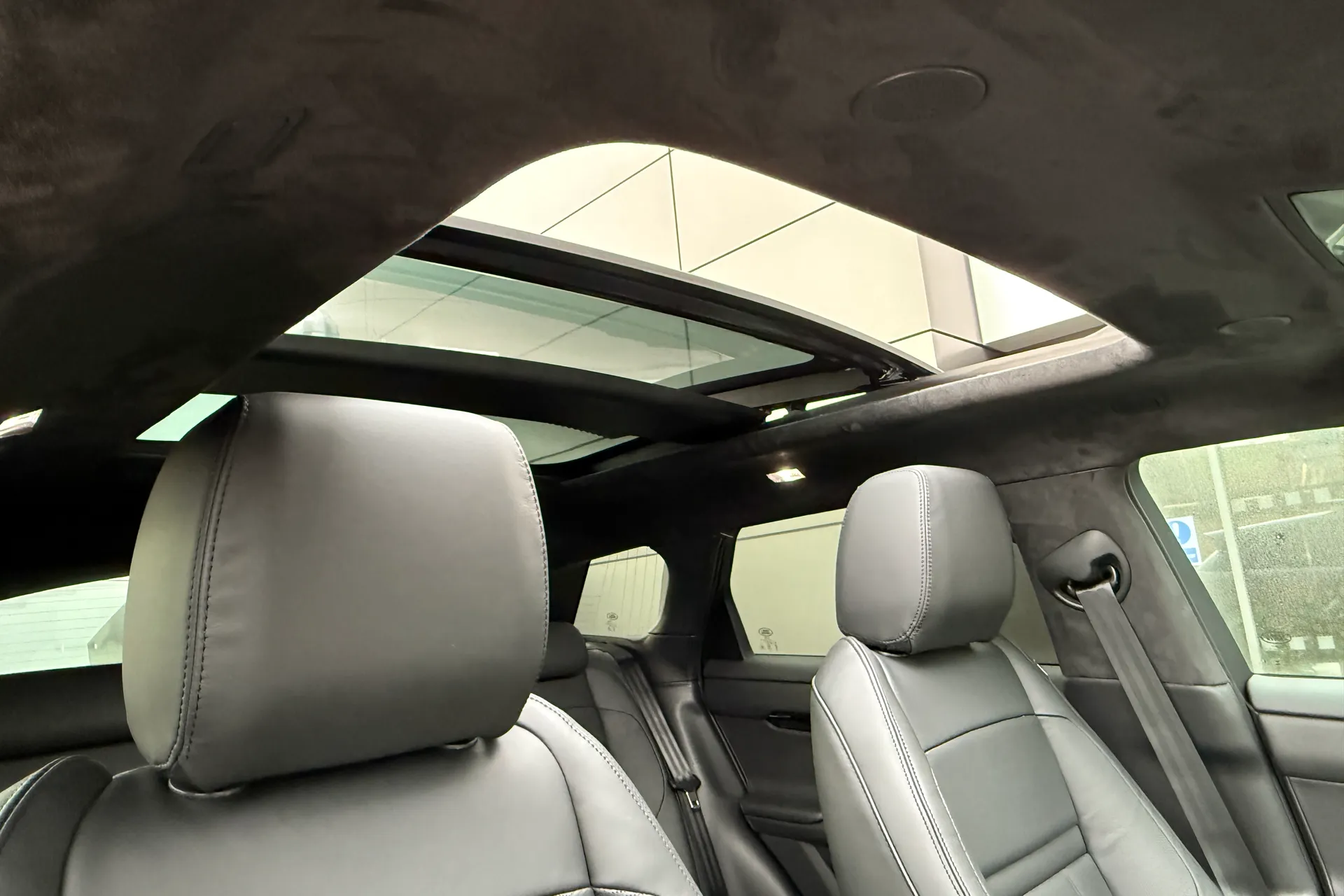 LAND ROVER RANGE ROVER EVOQUE thumbnail image number 10