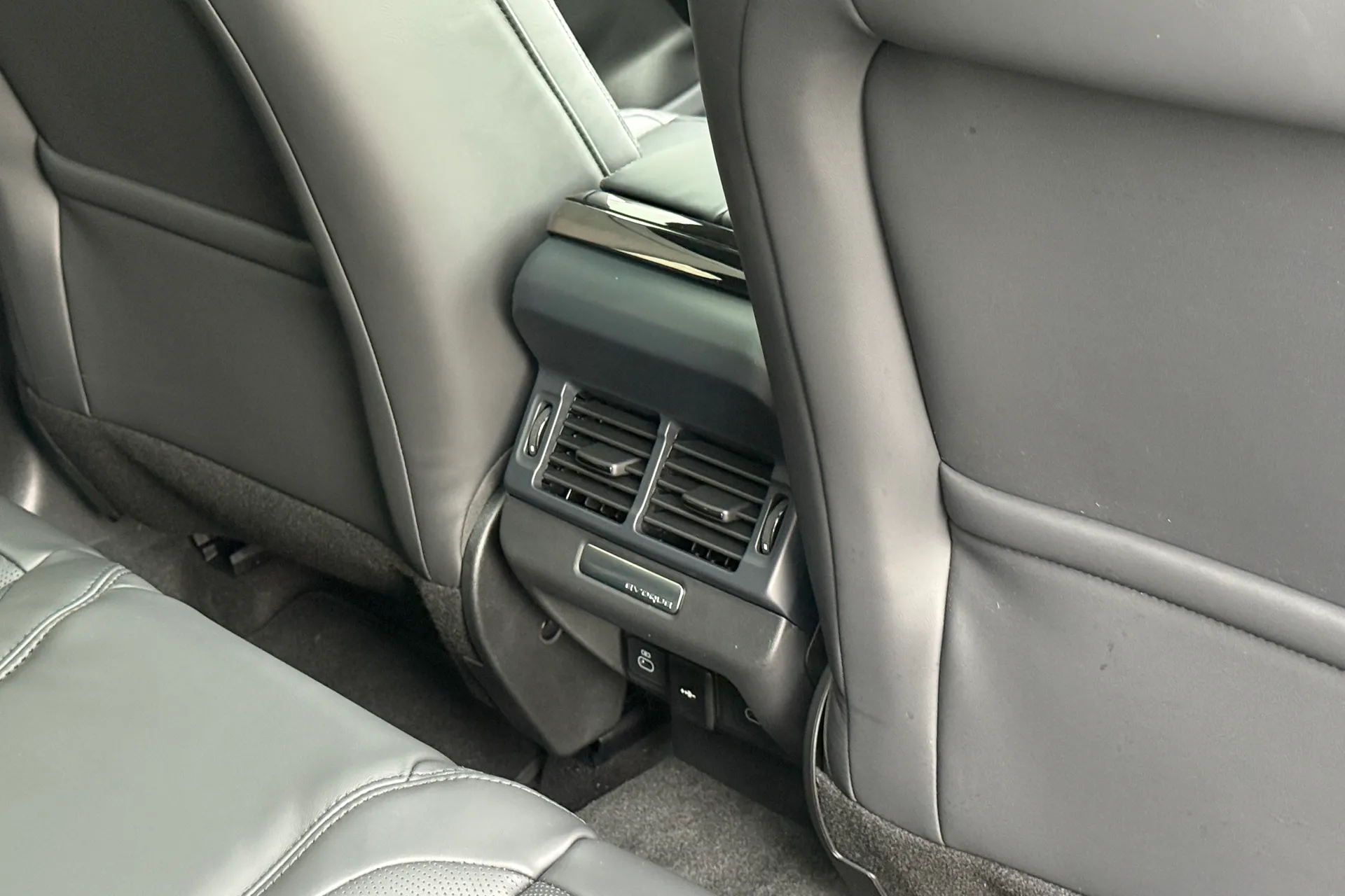 LAND ROVER RANGE ROVER EVOQUE thumbnail image number 43