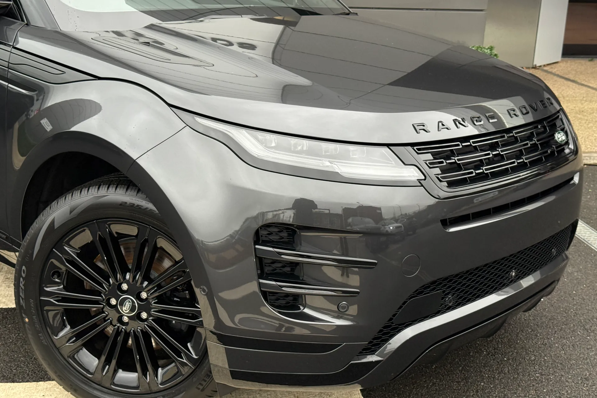 LAND ROVER RANGE ROVER EVOQUE thumbnail image number 24