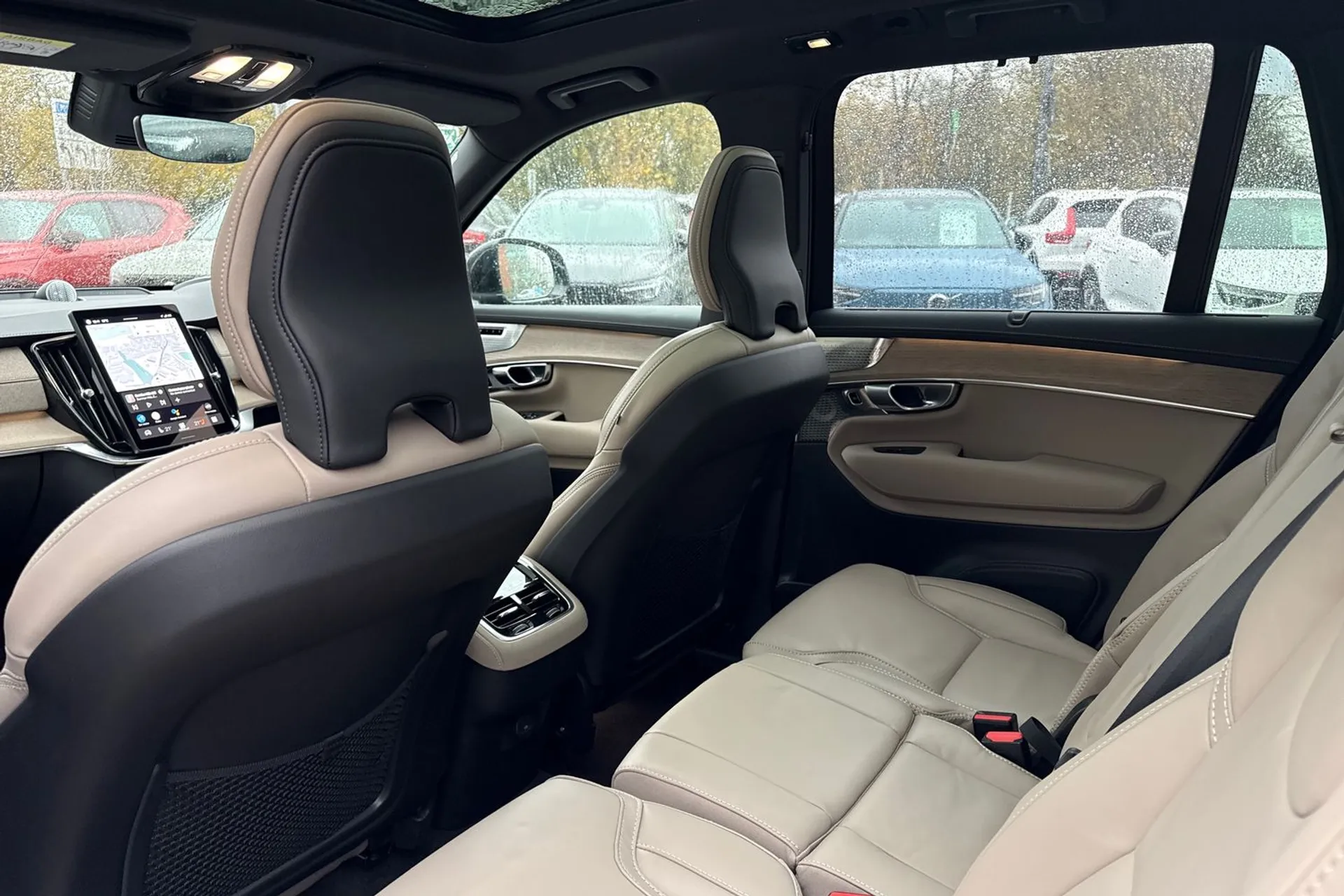 Volvo XC90 thumbnail image number 32