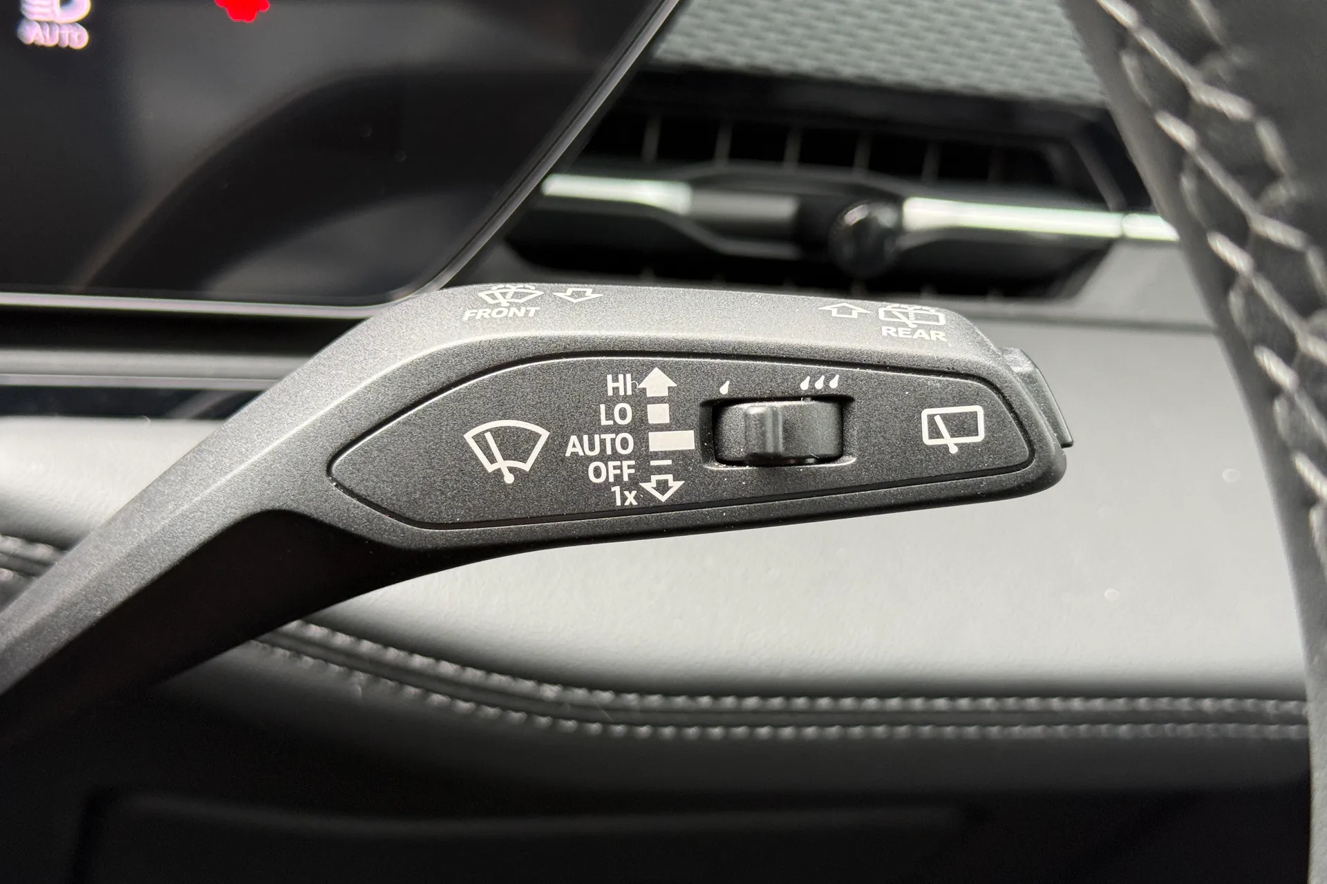 Audi A6 thumbnail image number 18