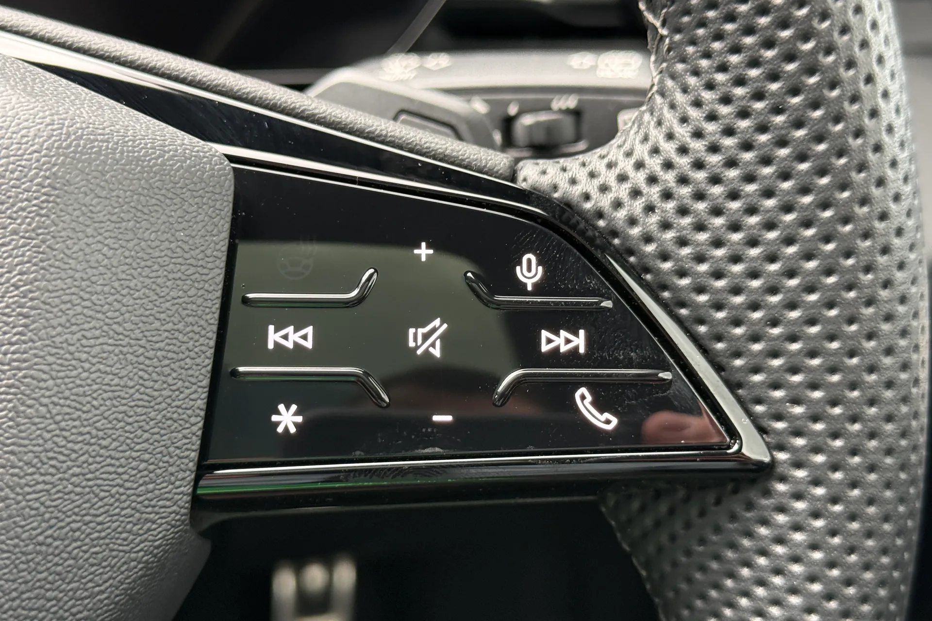 Audi A6 thumbnail image number 21