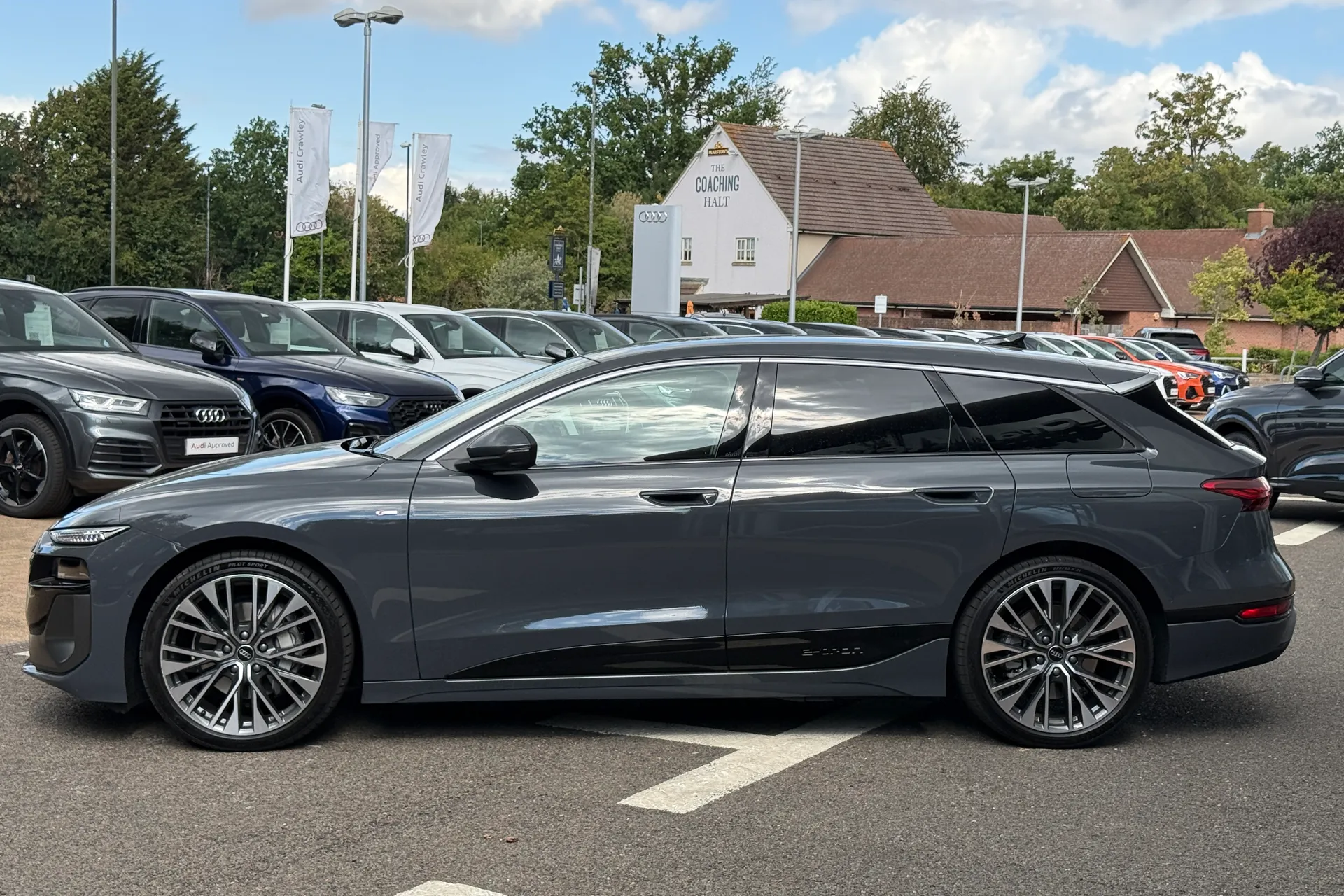 Audi A6 thumbnail image number 44