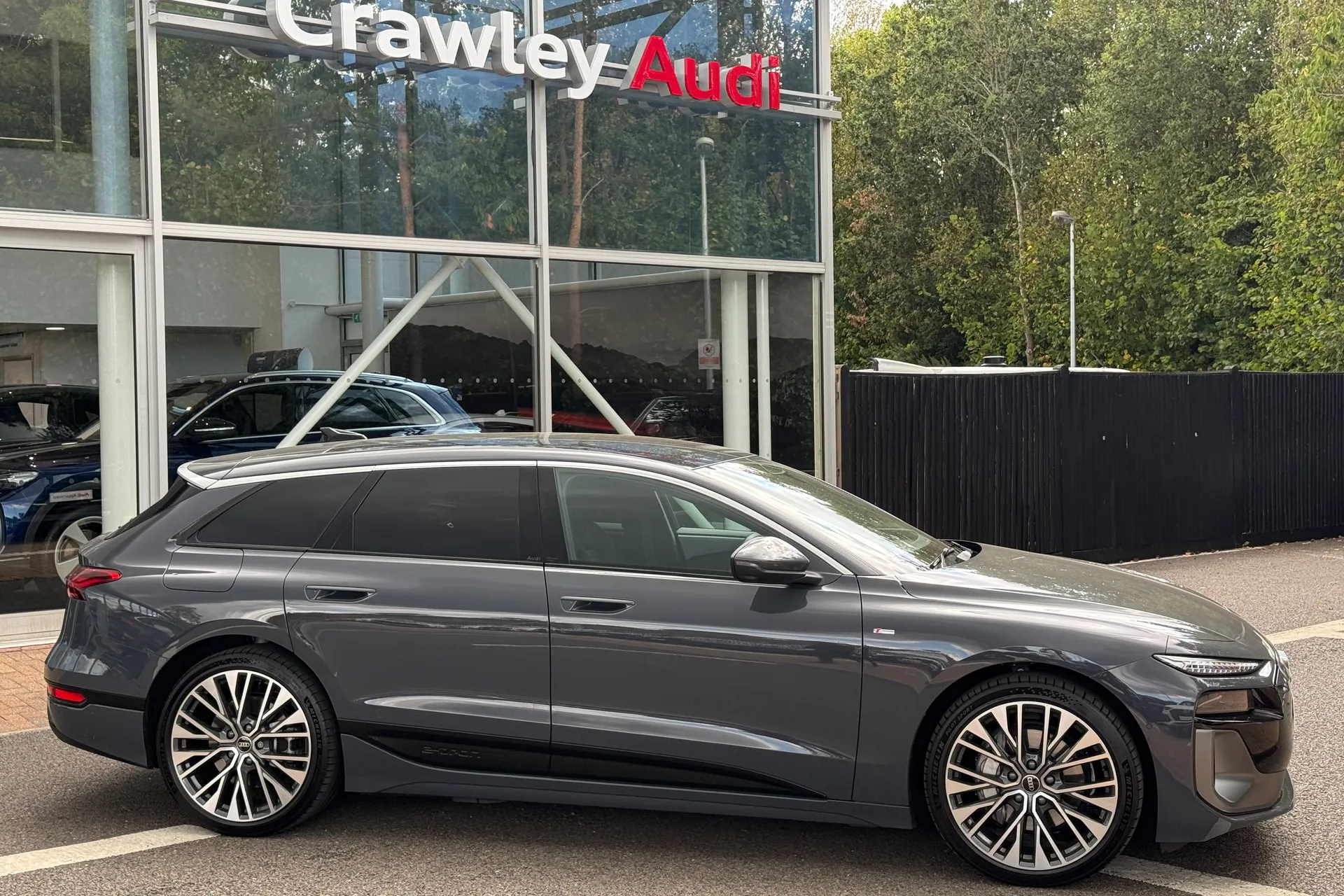 Audi A6 thumbnail image number 2