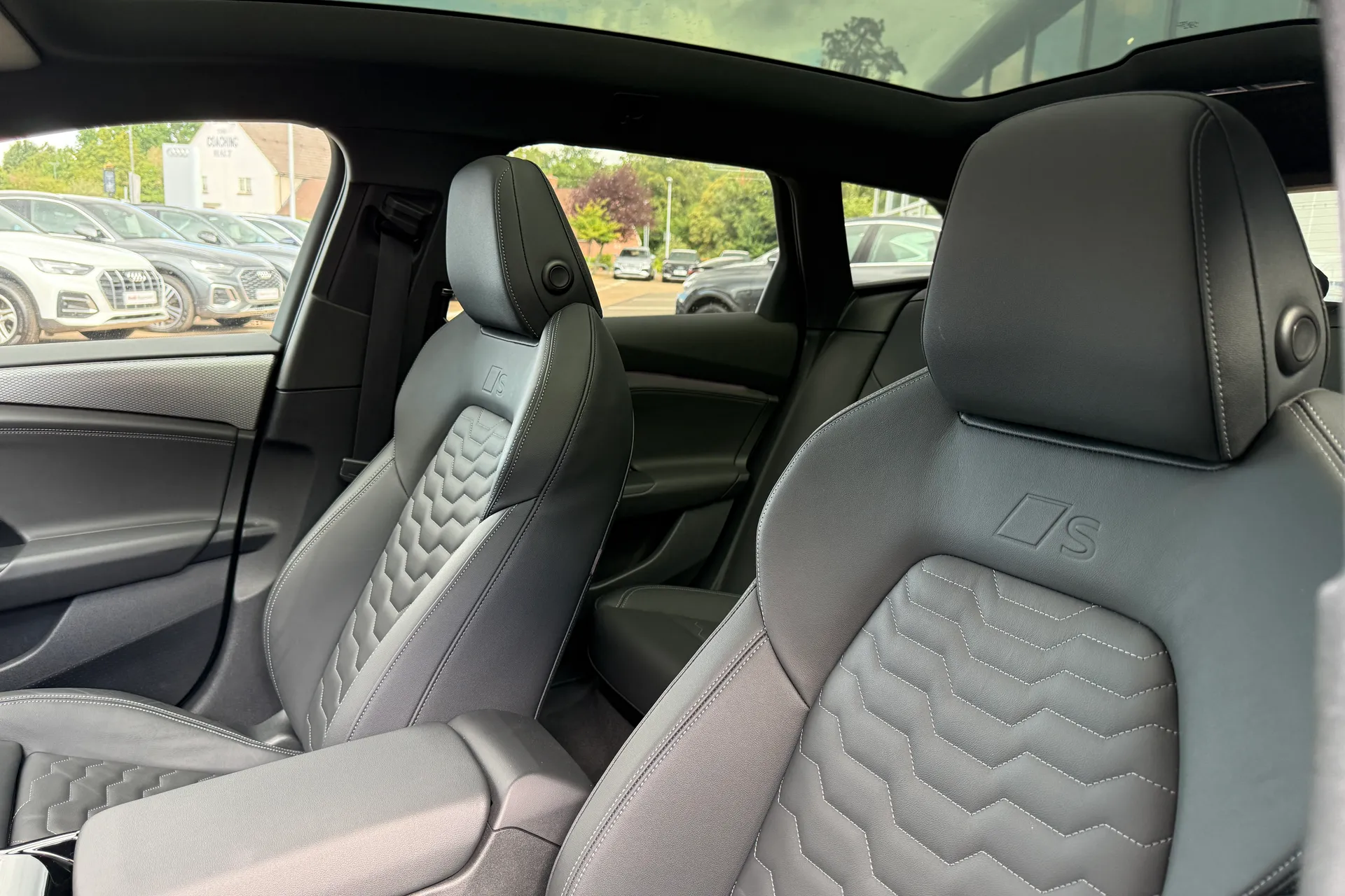 Audi A6 thumbnail image number 49