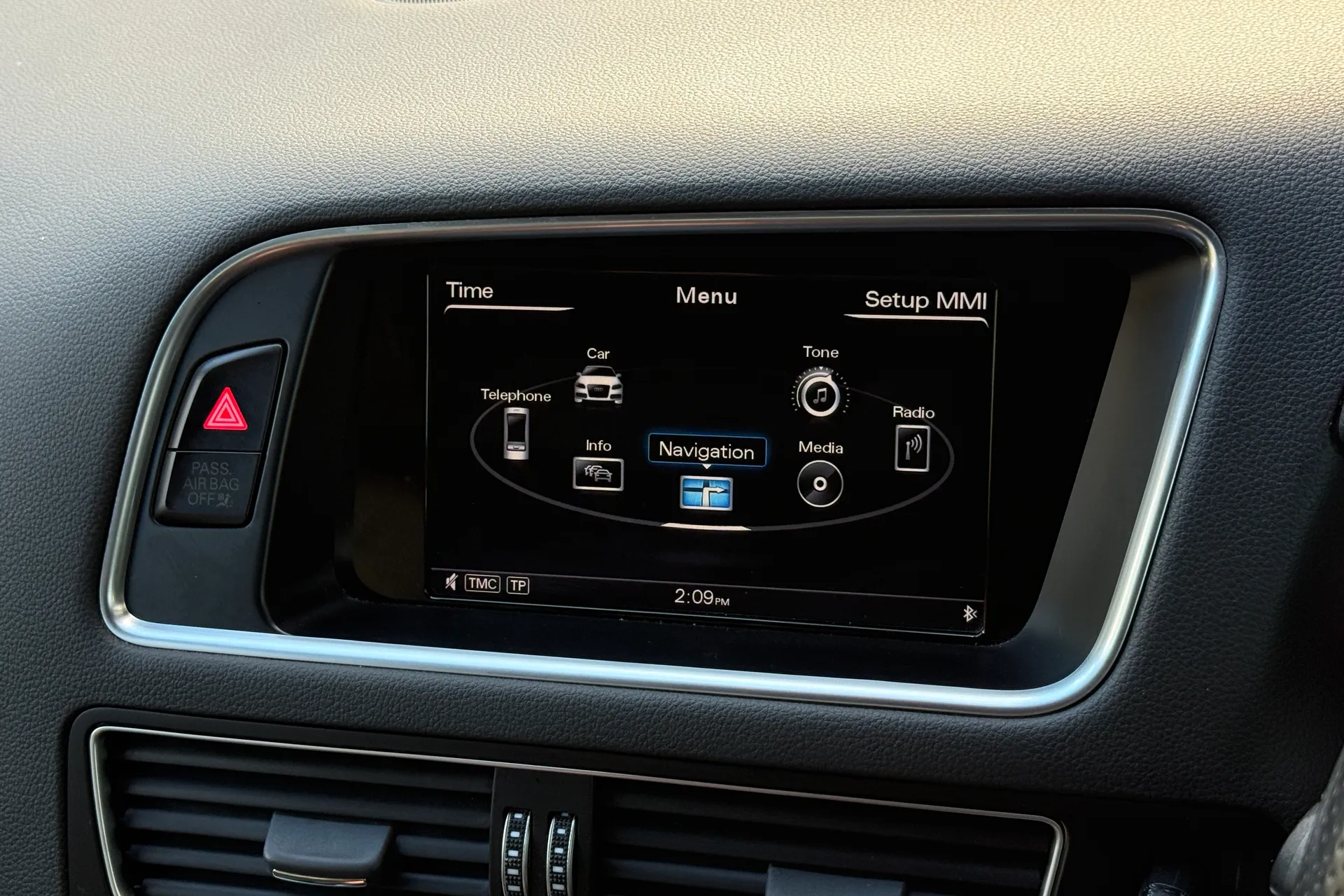 Audi Q5 thumbnail image number 17