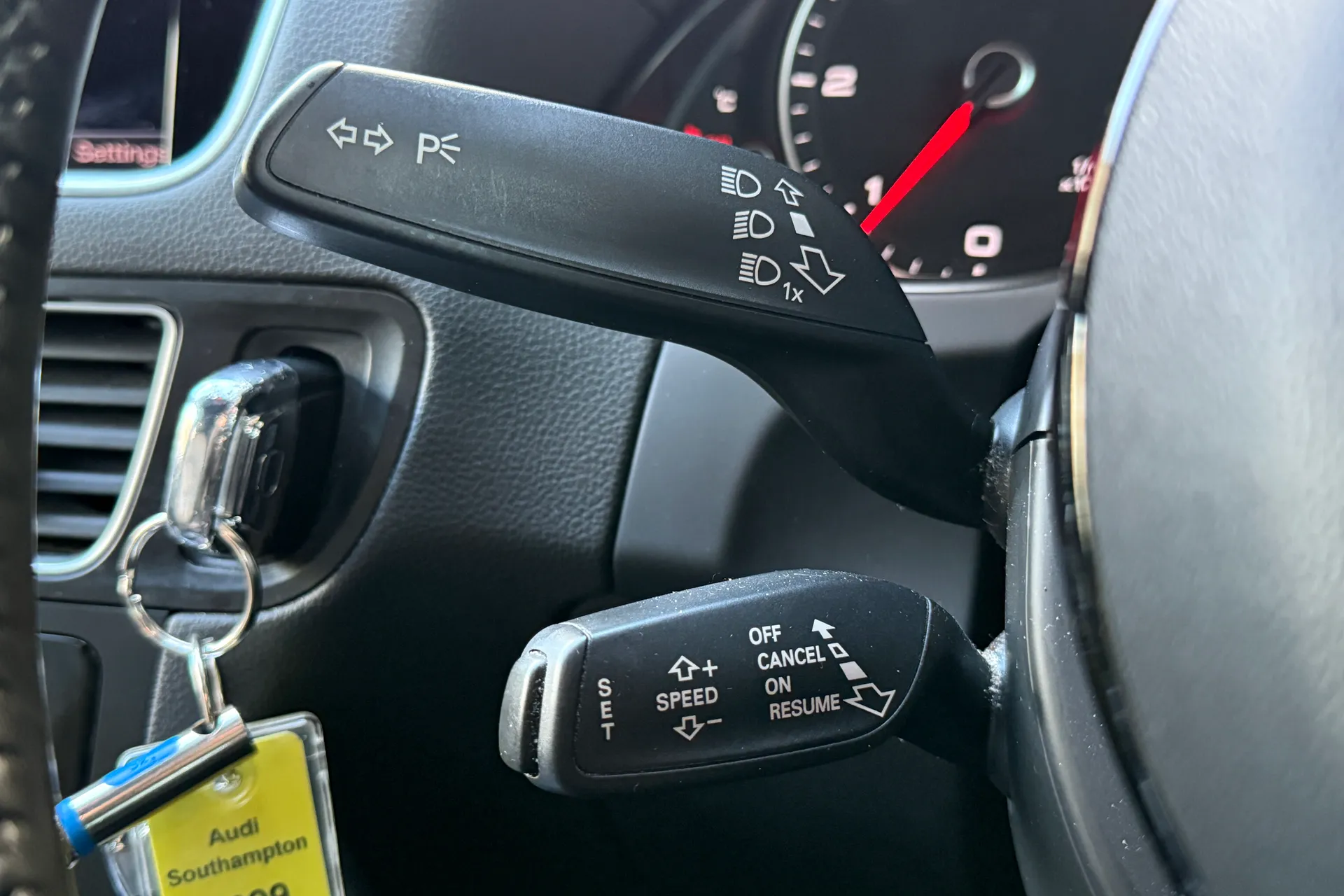 Audi Q5 thumbnail image number 12