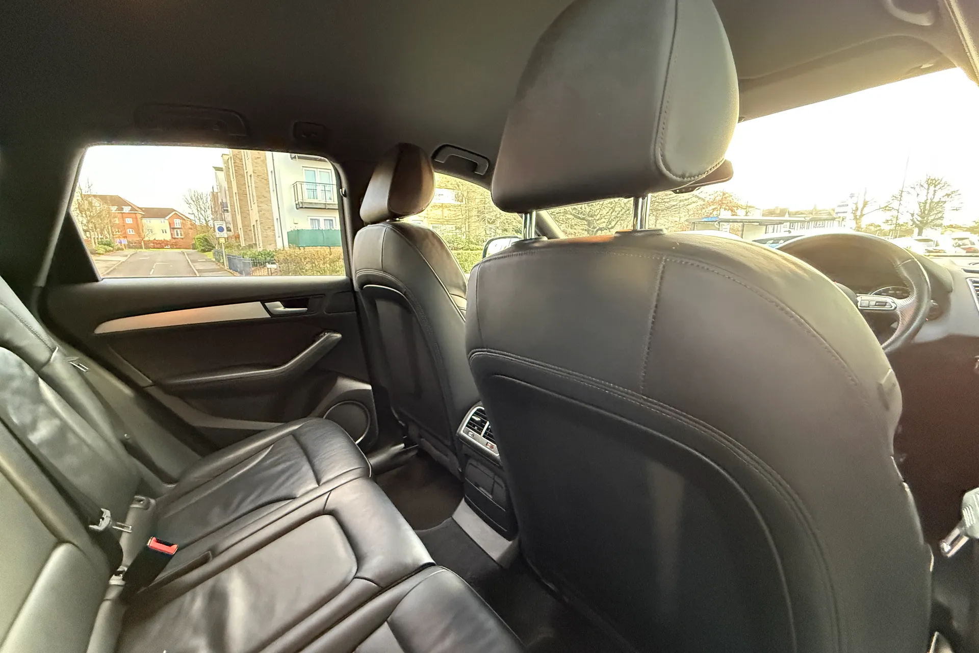 Audi Q5 thumbnail image number 40