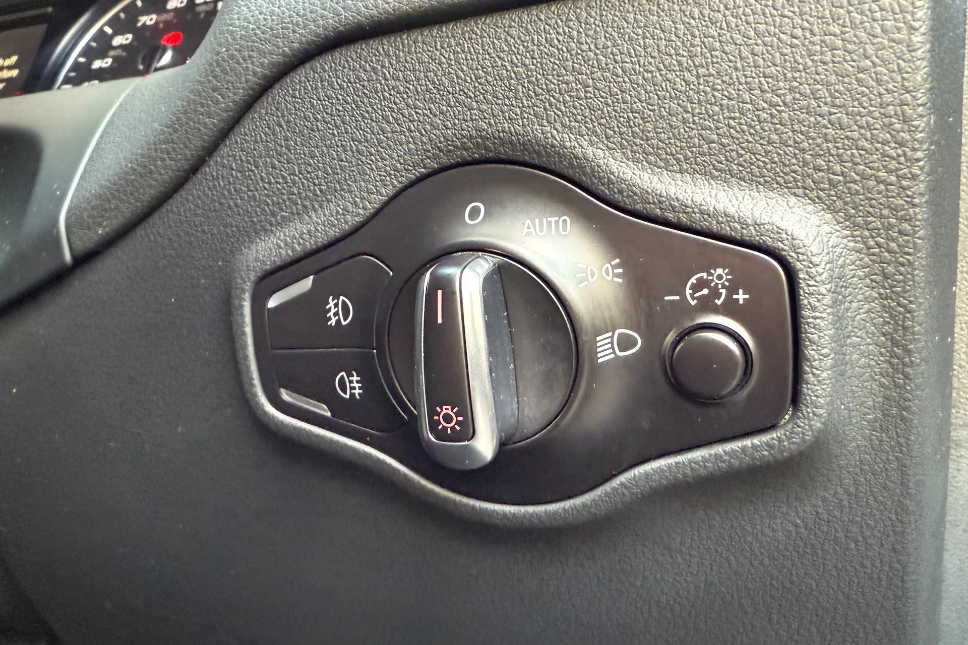 Audi Q5 thumbnail image number 69