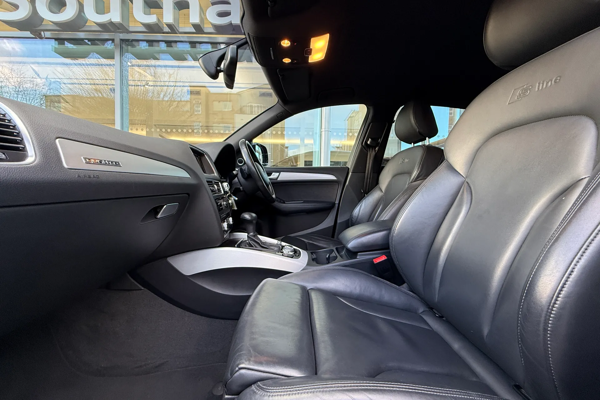 Audi Q5 thumbnail image number 60