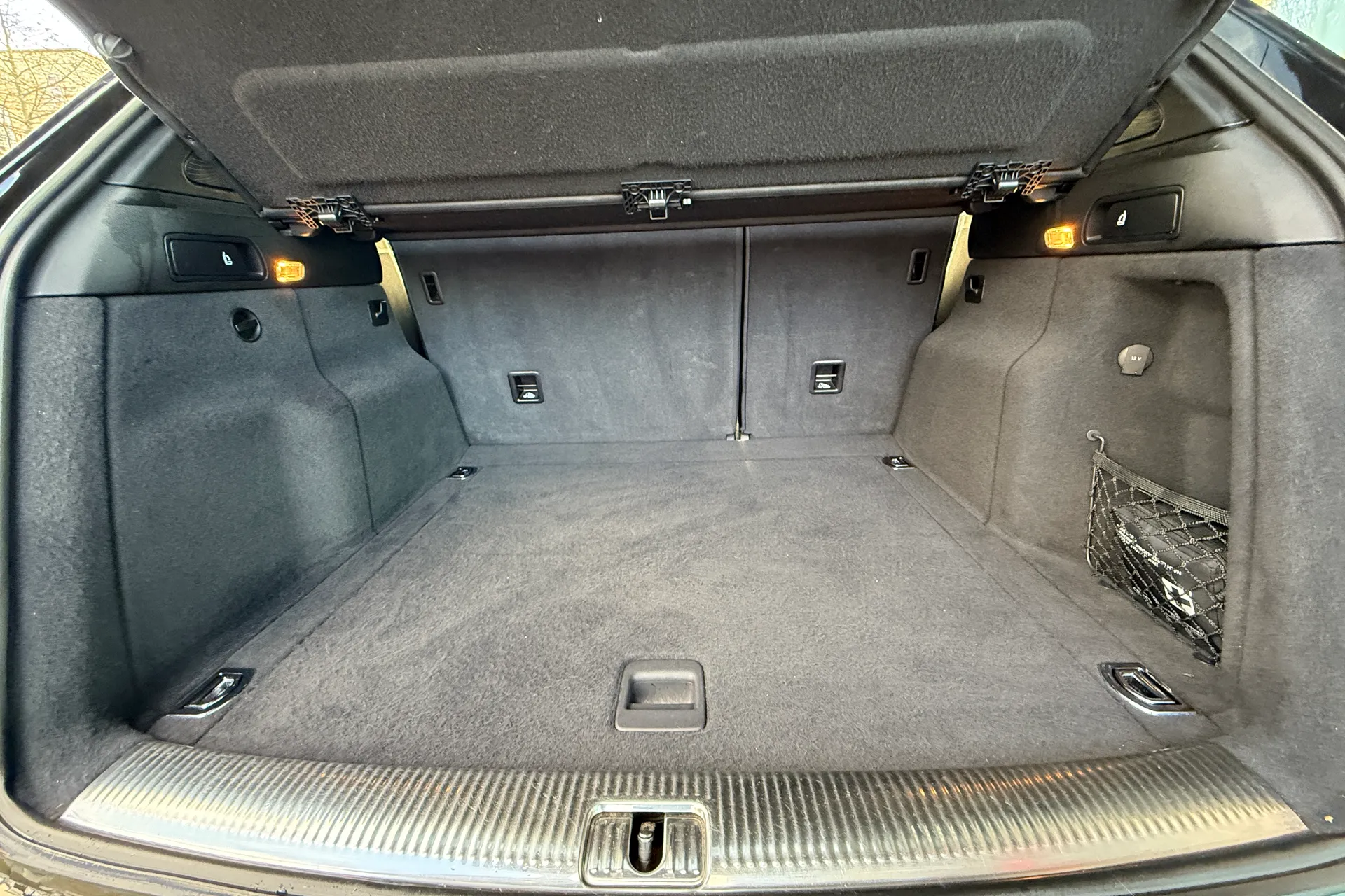 Audi Q5 thumbnail image number 50