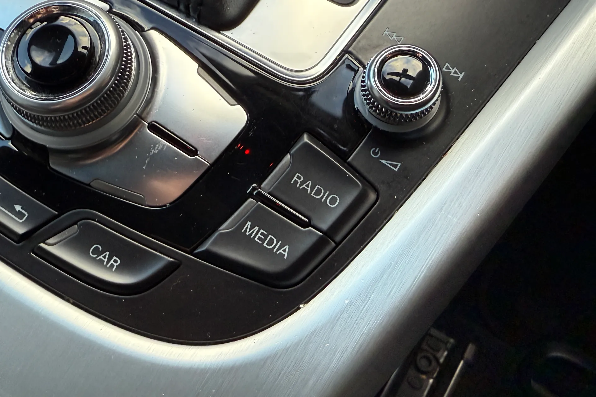 Audi Q5 thumbnail image number 24