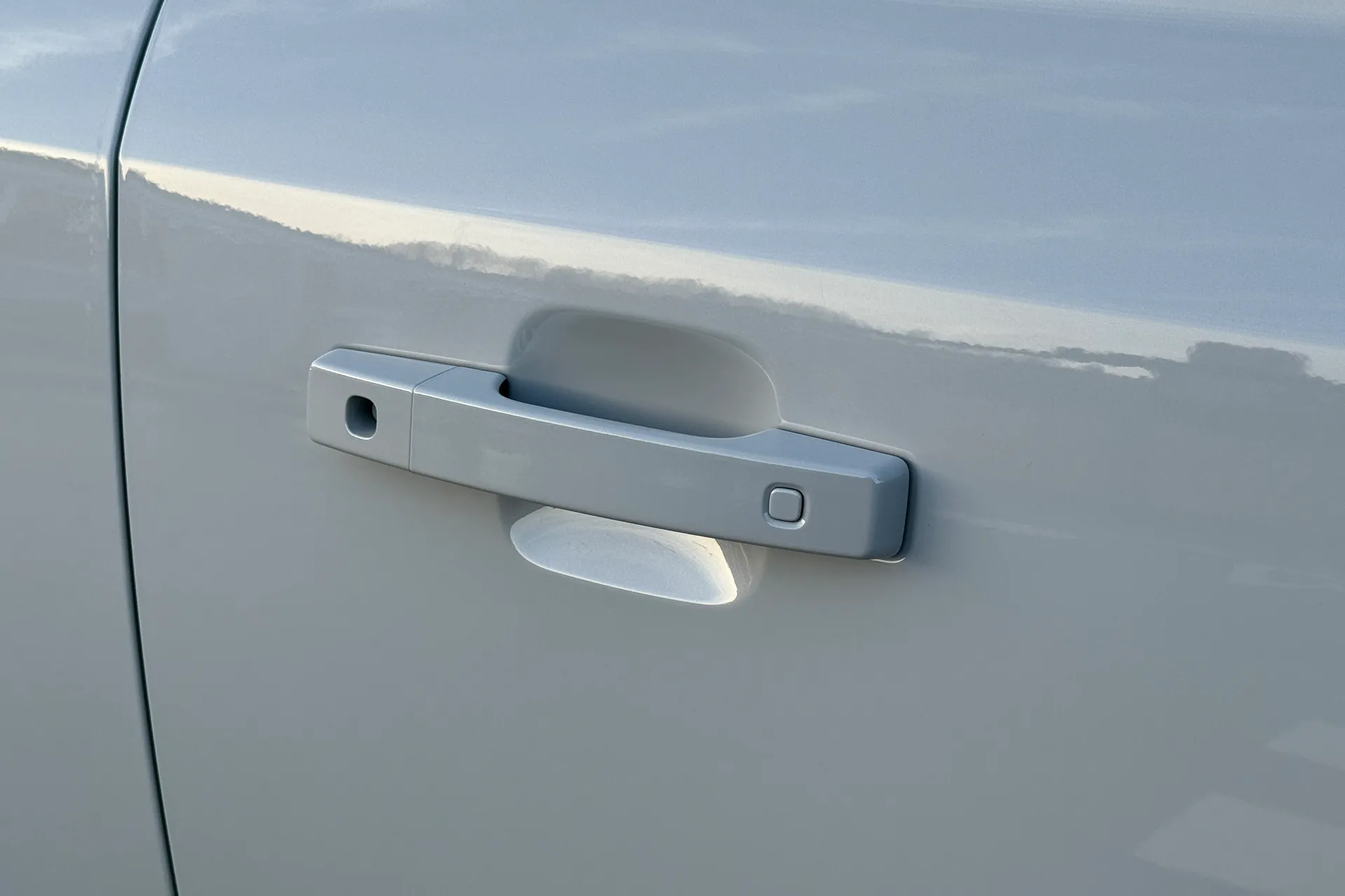 LAND ROVER Defender 90 thumbnail image number 34