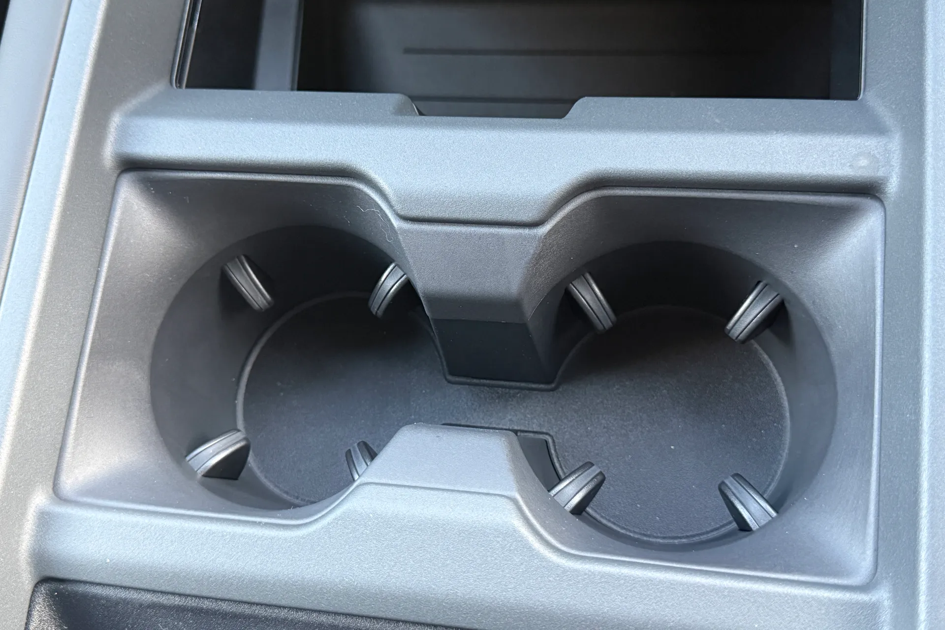 LAND ROVER Defender 90 thumbnail image number 60