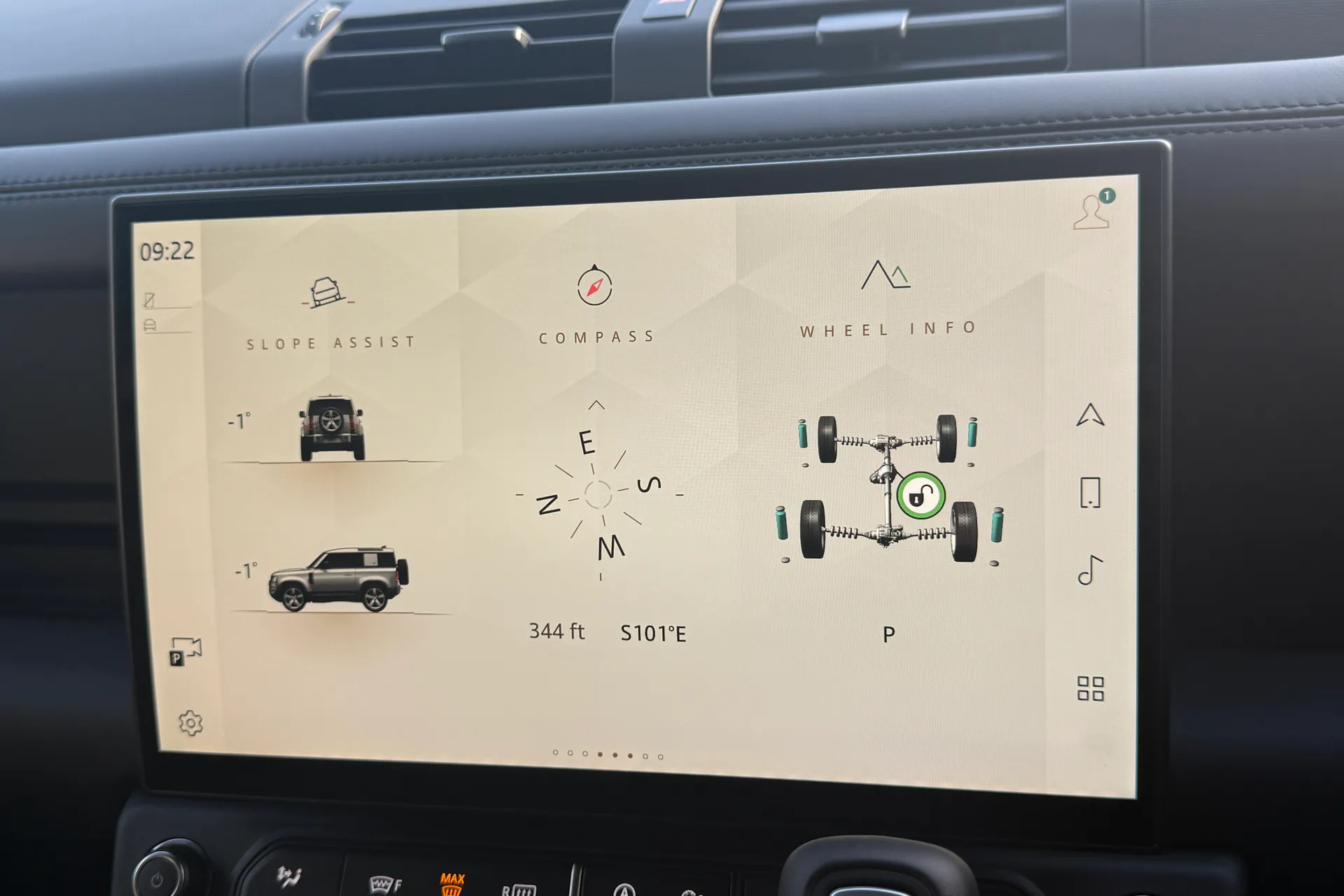LAND ROVER Defender 90 thumbnail image number 63