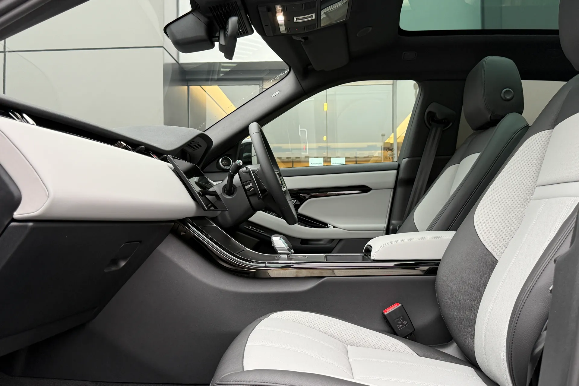 LAND ROVER RANGE ROVER EVOQUE thumbnail image number 45