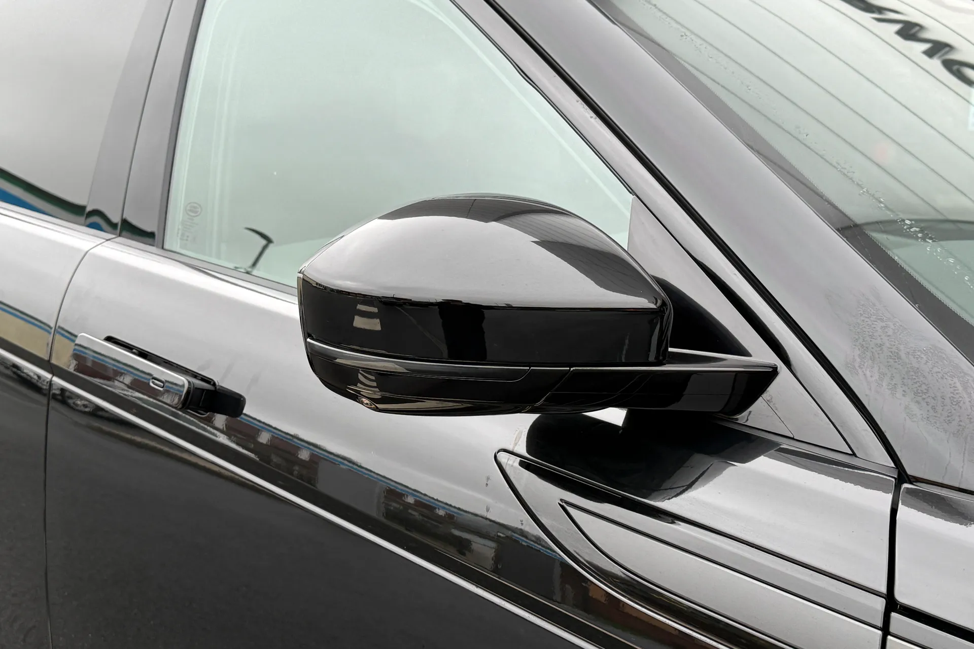 LAND ROVER RANGE ROVER EVOQUE thumbnail image number 26