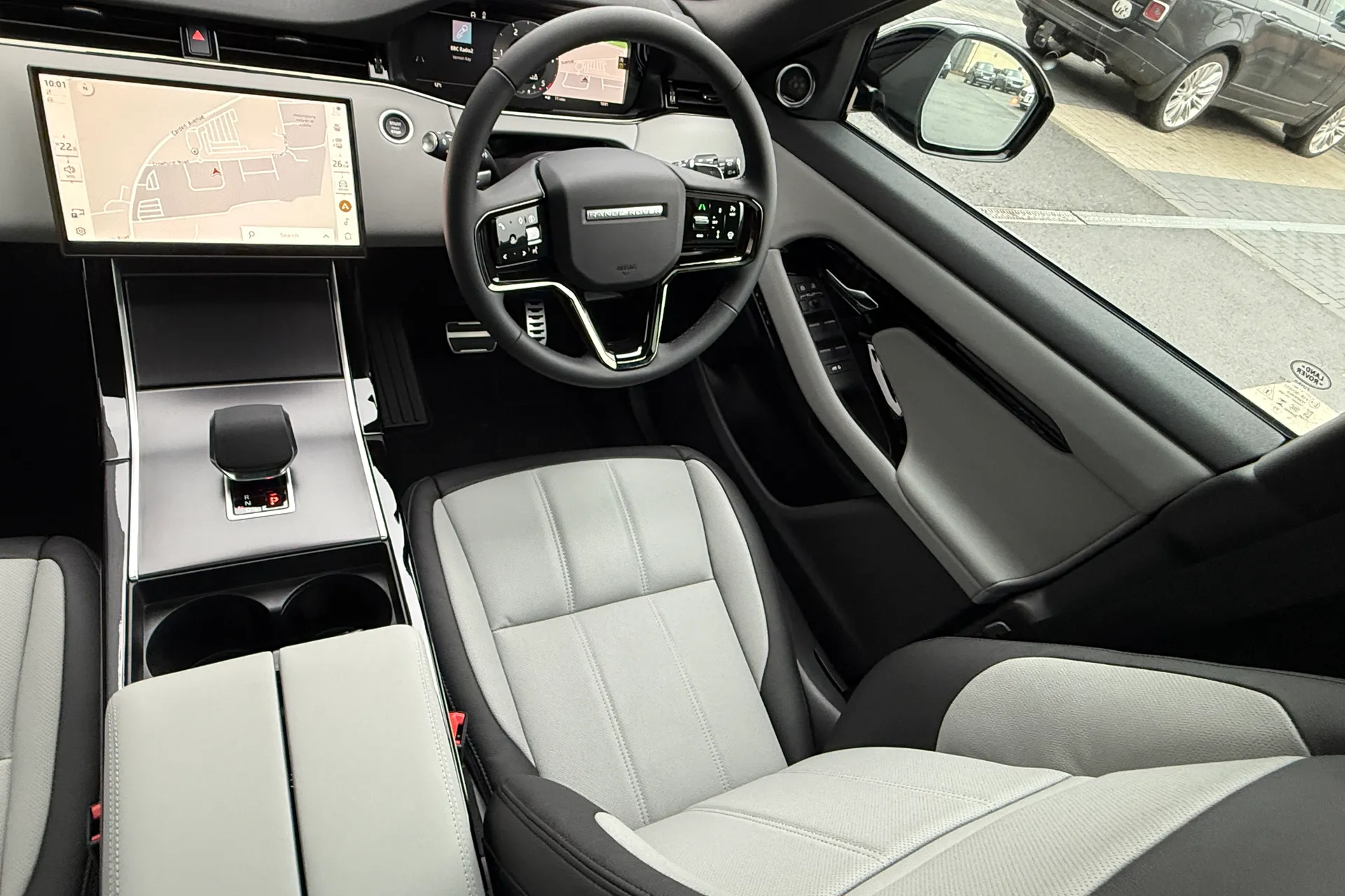 LAND ROVER RANGE ROVER EVOQUE thumbnail image number 43