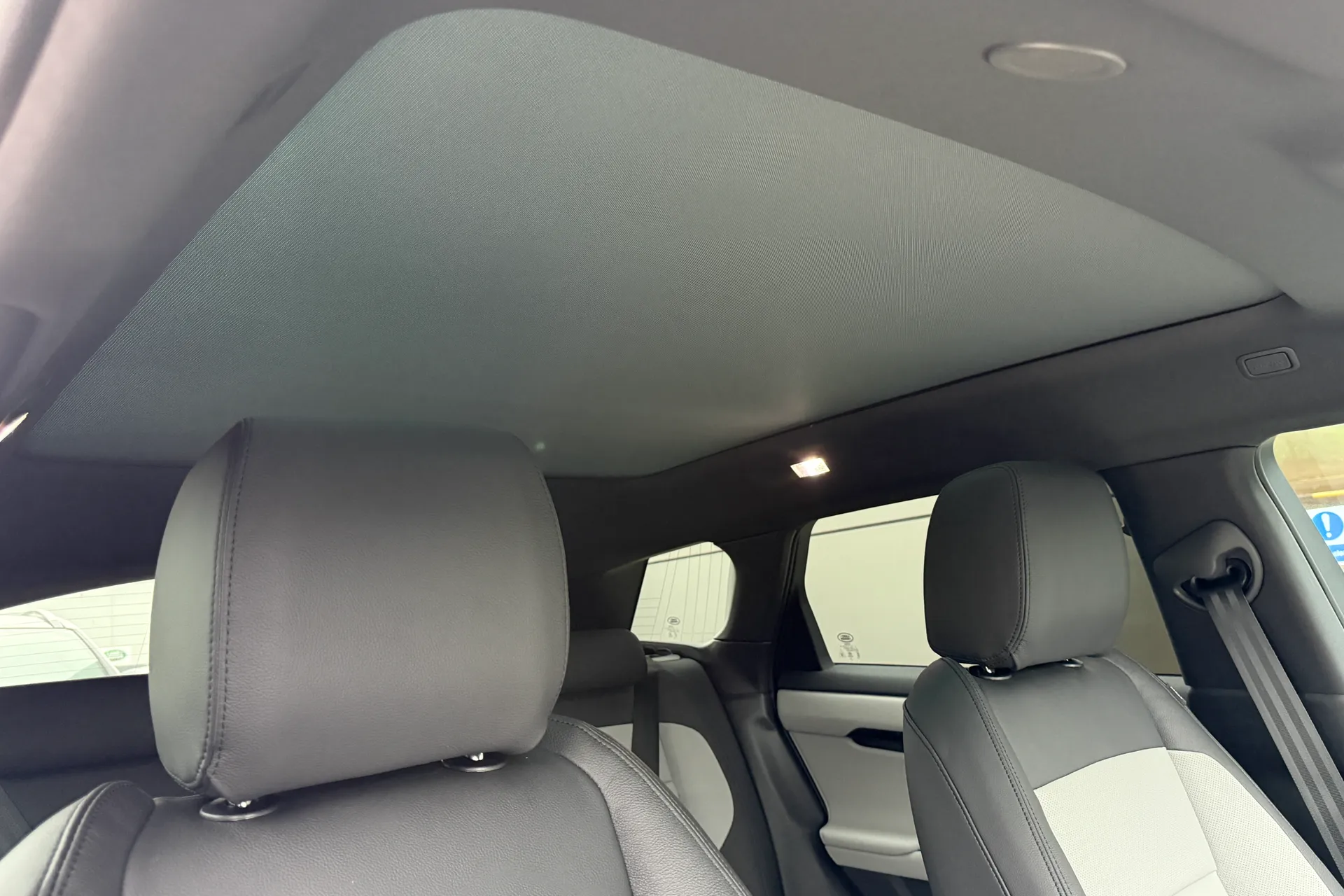 LAND ROVER RANGE ROVER EVOQUE thumbnail image number 11