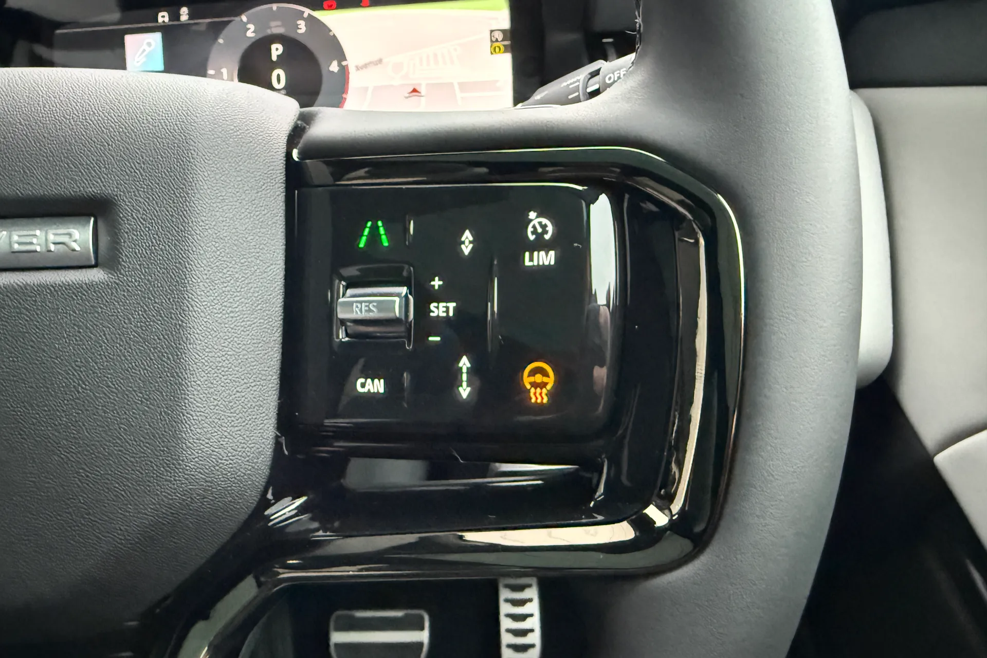 LAND ROVER RANGE ROVER EVOQUE thumbnail image number 33