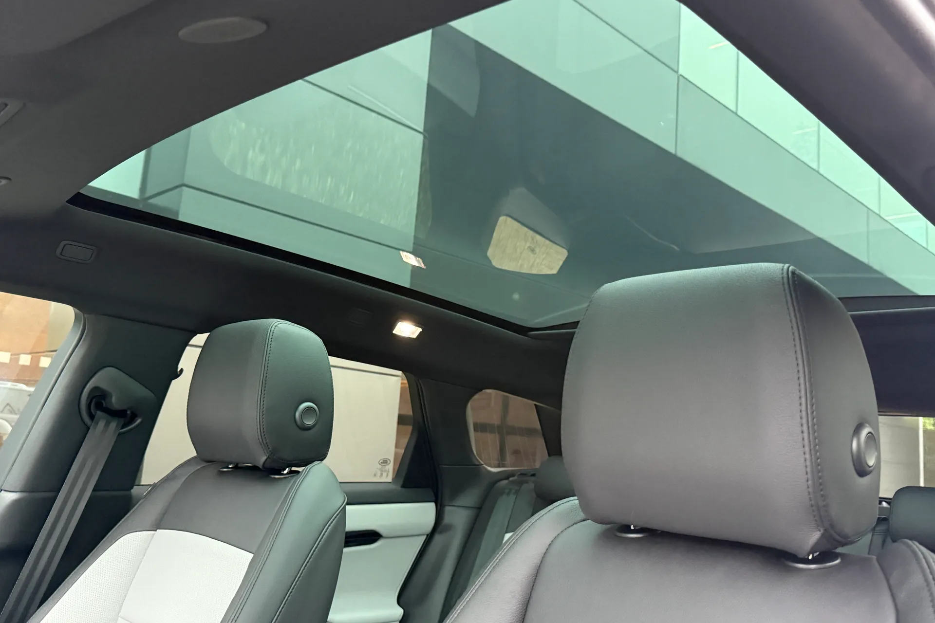 LAND ROVER RANGE ROVER EVOQUE thumbnail image number 46