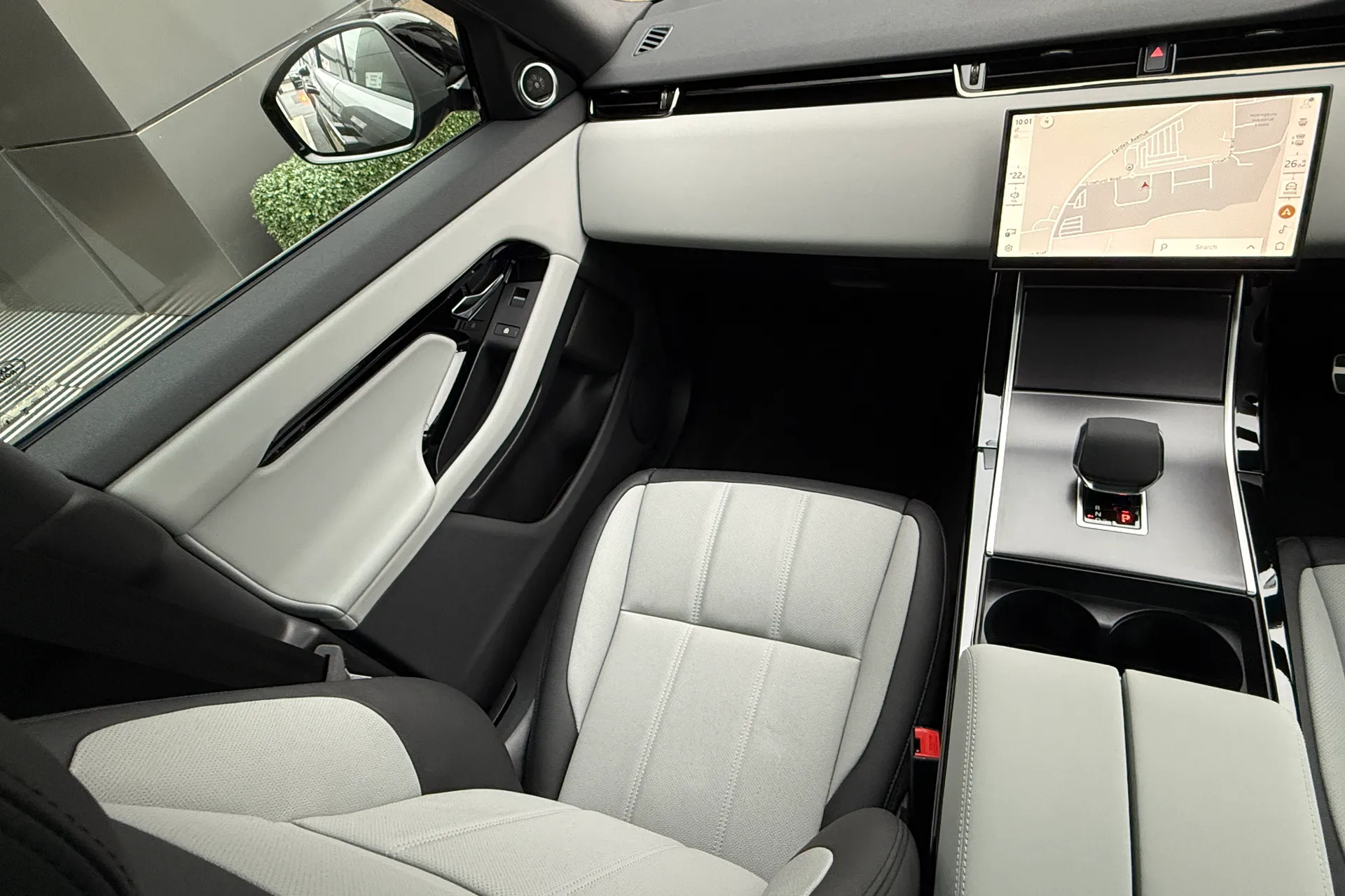 LAND ROVER RANGE ROVER EVOQUE thumbnail image number 42