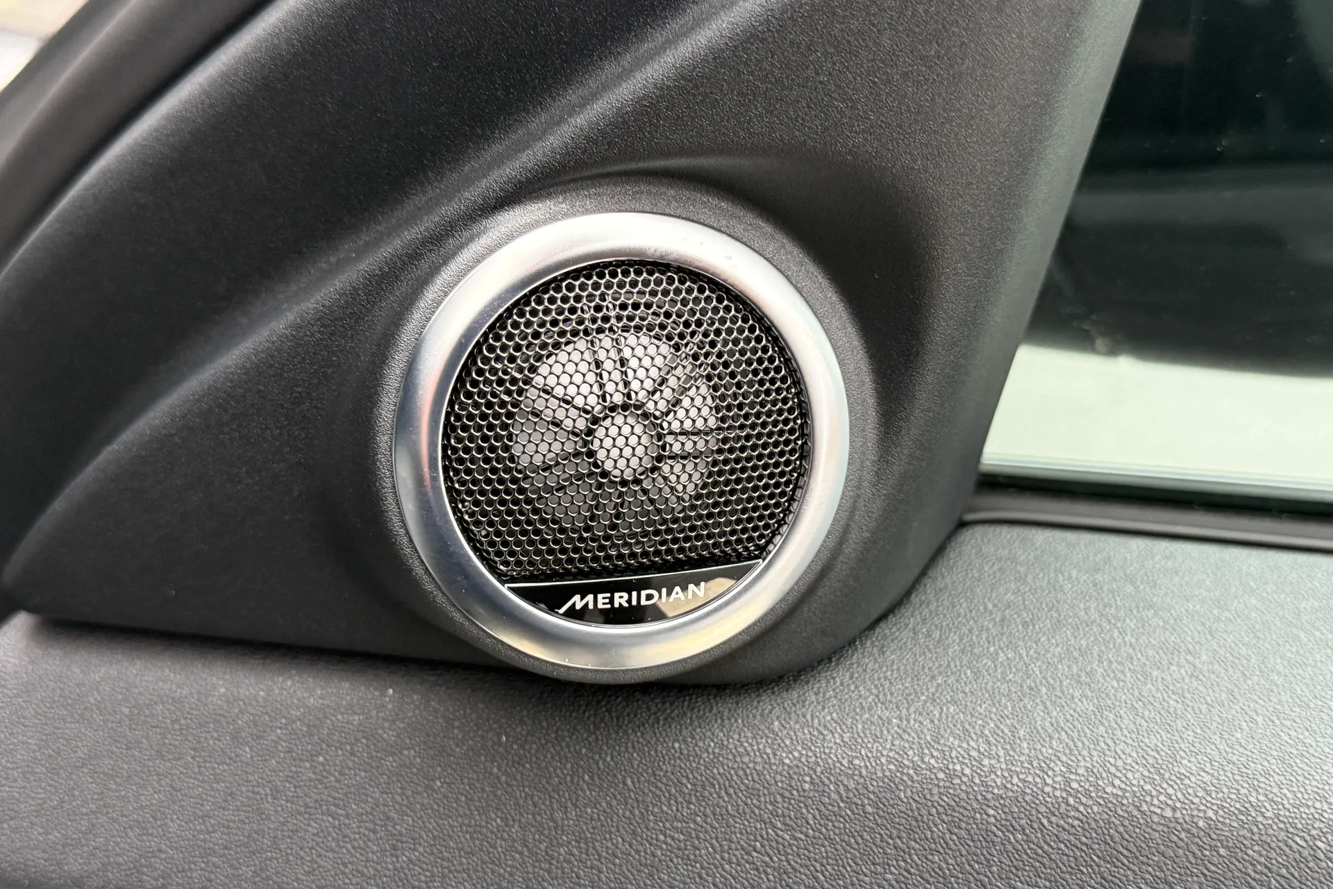 LAND ROVER RANGE ROVER EVOQUE thumbnail image number 20