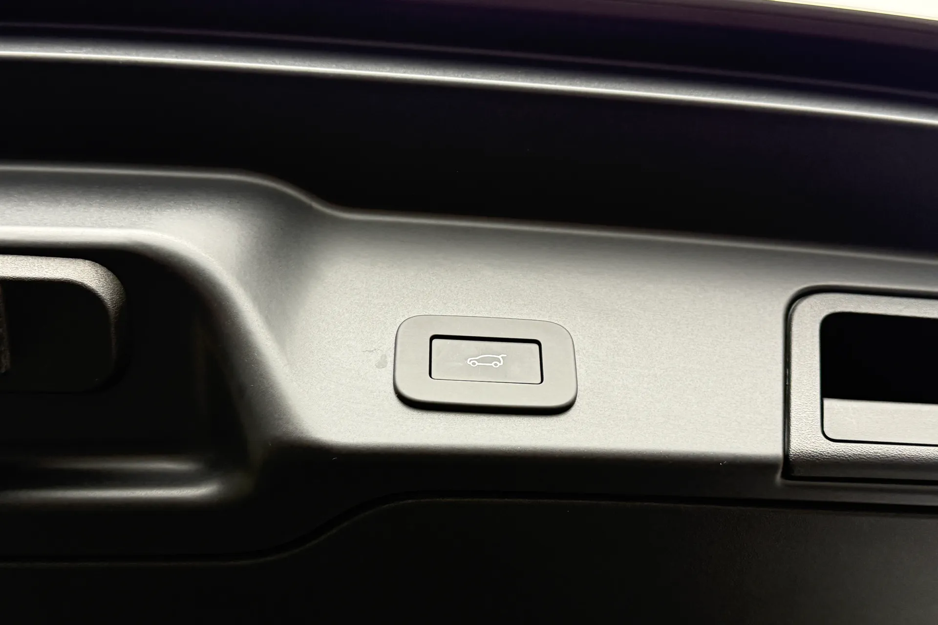 LAND ROVER RANGE ROVER EVOQUE thumbnail image number 36