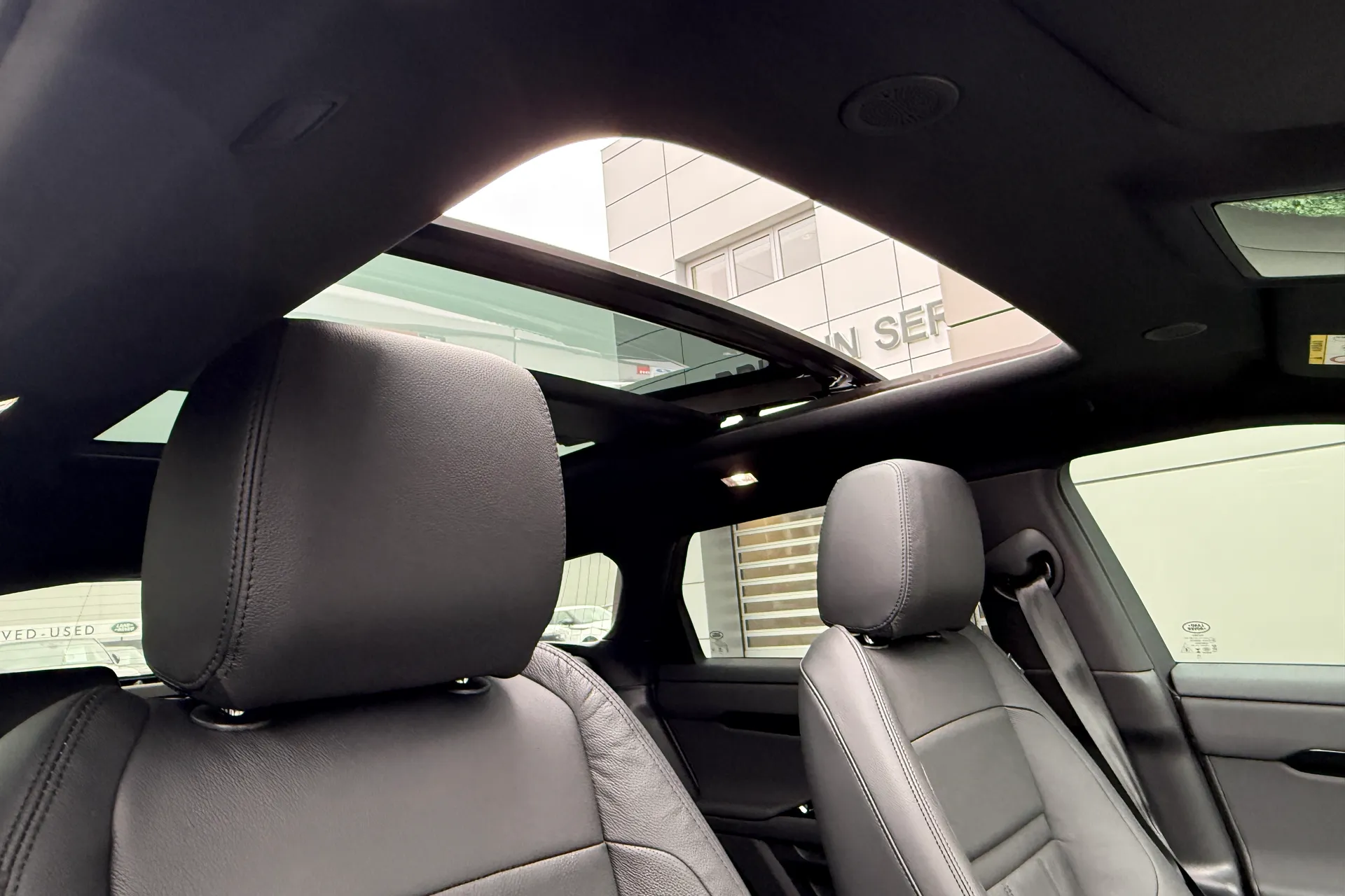 LAND ROVER RANGE ROVER EVOQUE thumbnail image number 13