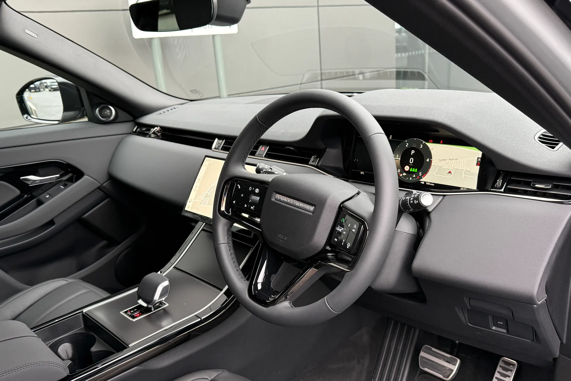 LAND ROVER RANGE ROVER EVOQUE thumbnail image number 16