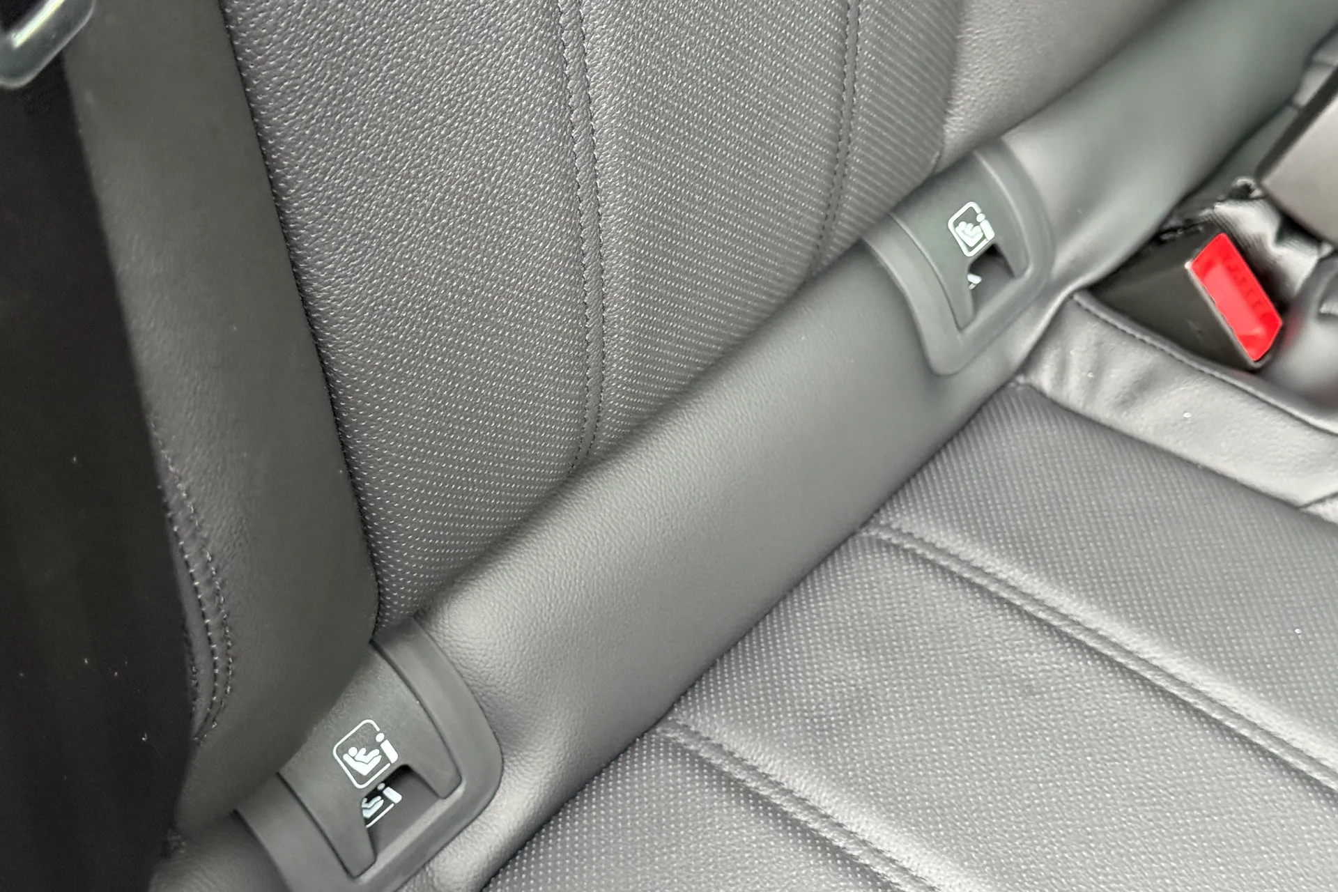 LAND ROVER RANGE ROVER EVOQUE thumbnail image number 40