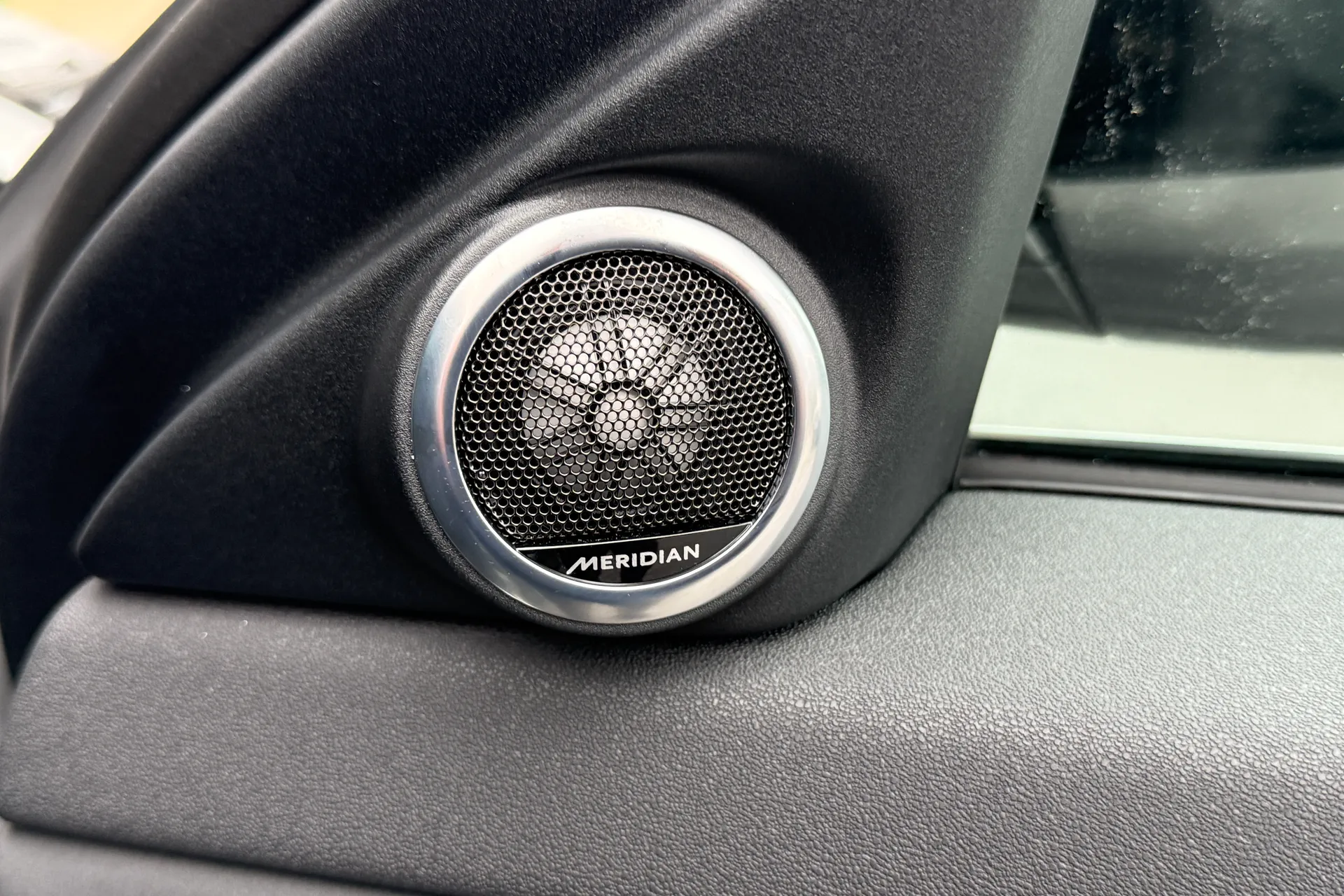 LAND ROVER RANGE ROVER EVOQUE thumbnail image number 20