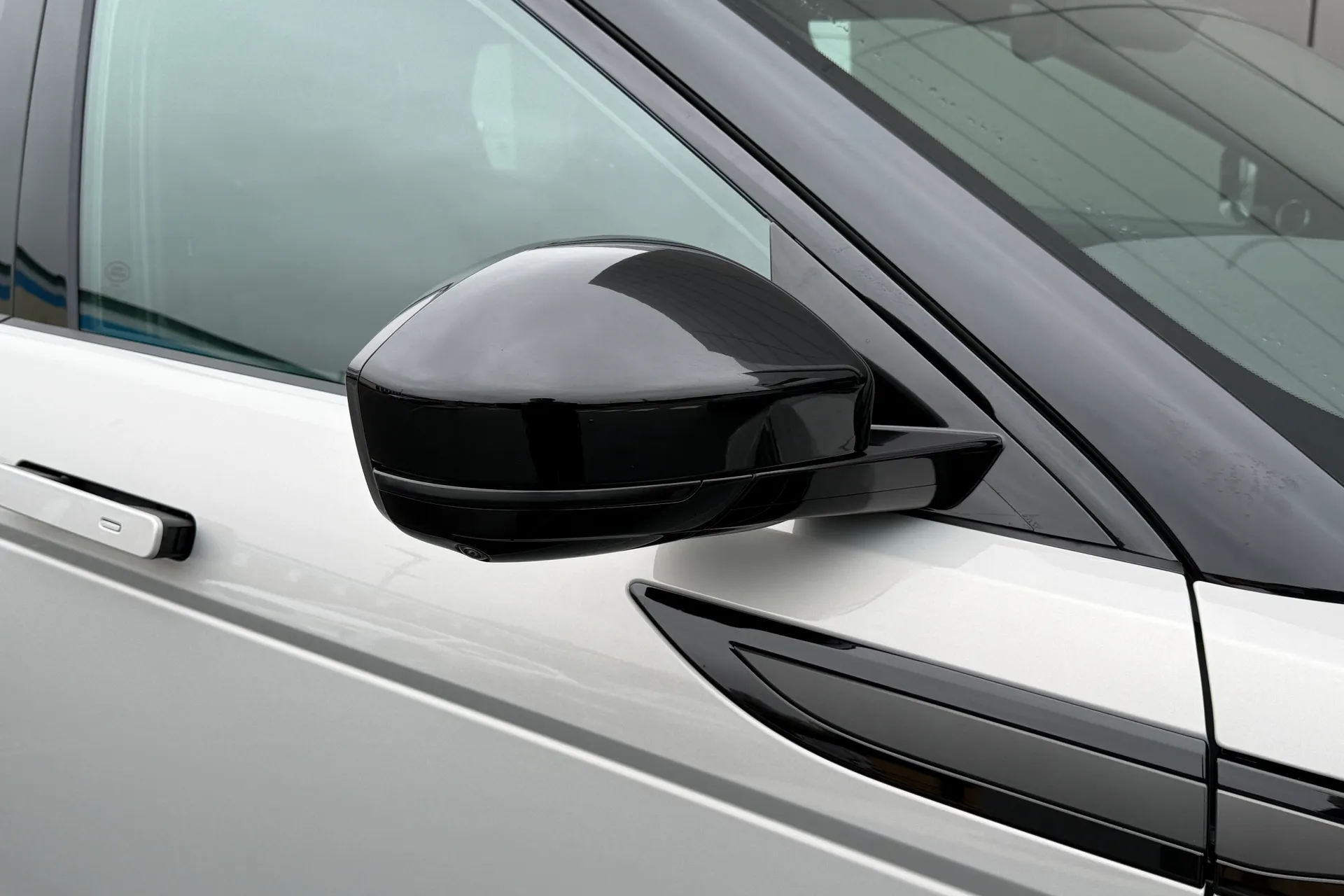 LAND ROVER RANGE ROVER EVOQUE thumbnail image number 26